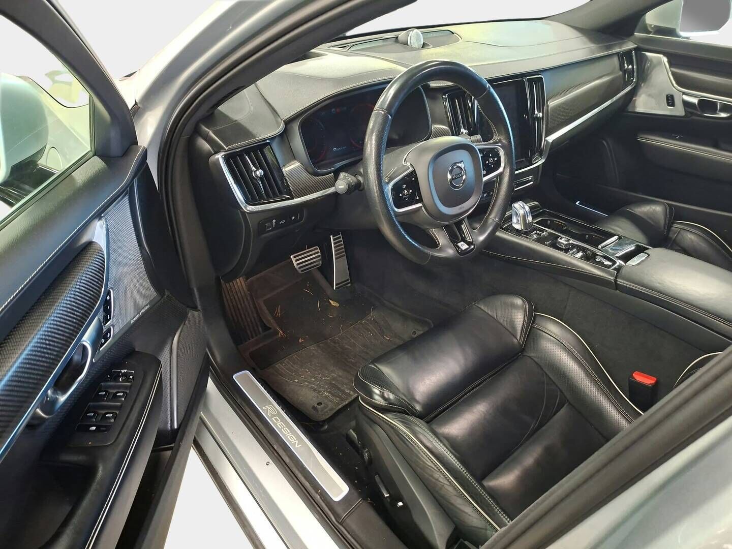 Volvo S90 2018 T8 AWD R-Design Plus aut - | R-Design | Adaptiivinen vakkari | Hud | Bowers & Wilkins | 360 kamera | KeyLess Go |