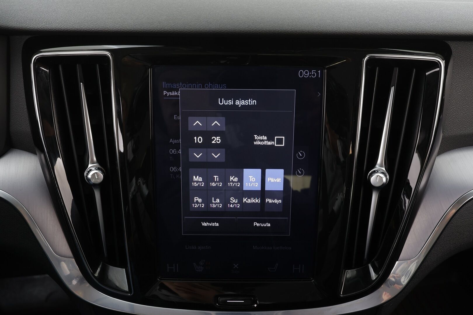 Volvo V60 2020 D3 AWD Business aut * Webasto / Koukku / ACC / LED / P.tutka / Navi / Kaistavahti / Keyless * - Suomi-auto / Kahdet renkaat / Merkkihuollot - HULLUT BLACKWEEK JATKOT - KORKOTARJOUS 2,49%