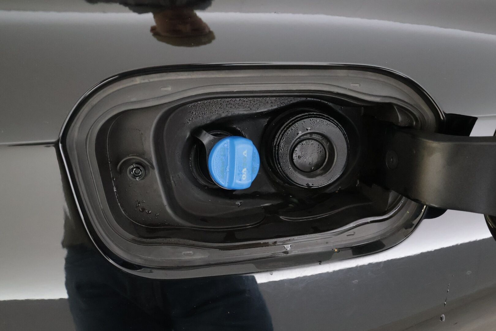 Volvo V60 2020 D3 AWD Business aut * Webasto / Koukku / ACC / LED / P.tutka / Navi / Kaistavahti / Keyless * - Suomi-auto / Kahdet renkaat / Merkkihuollot - HULLUT BLACKWEEK JATKOT - KORKOTARJOUS 2,49%