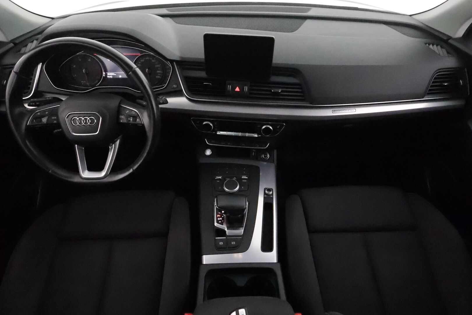 Audi Q5 2020 Business Sport Special Edition 35 TDI 120 kW quattro S tronic *Webasto / Koukku / LED / Sporttipenkit* - Suomi-auto / Kahdet renkaat aluvanteilla / Merkkihuollettu