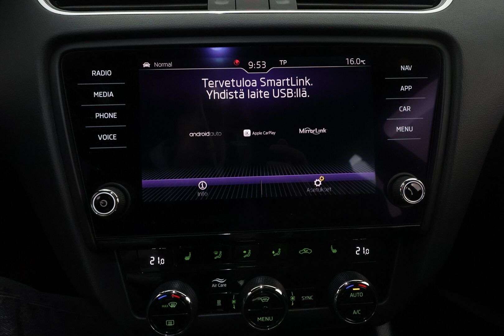 Skoda Octavia 2020 Combi 1,5 TSI Style BusinessLine DSG Autom ** Webasto / Koukku / Adapt. Vakkari / LED-valot / P. Kamera / Digimittaristo* -  Apple&Android / Navi / Kaistavahti / KeylessGO / 2x Renkaat