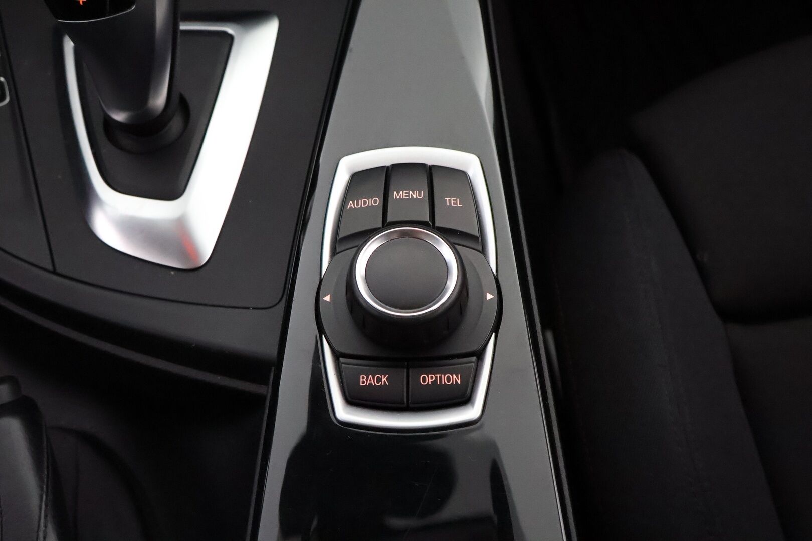 BMW 320 2014 F30 Sedan 320d TwinPower Turbo A xDrive Business - Sporttipenkit / Vakkari / KeyLess / Xenon / Peruutustutka / 2x Hyvät renkaat aluvantein / Juuri tullut Tampereelle!