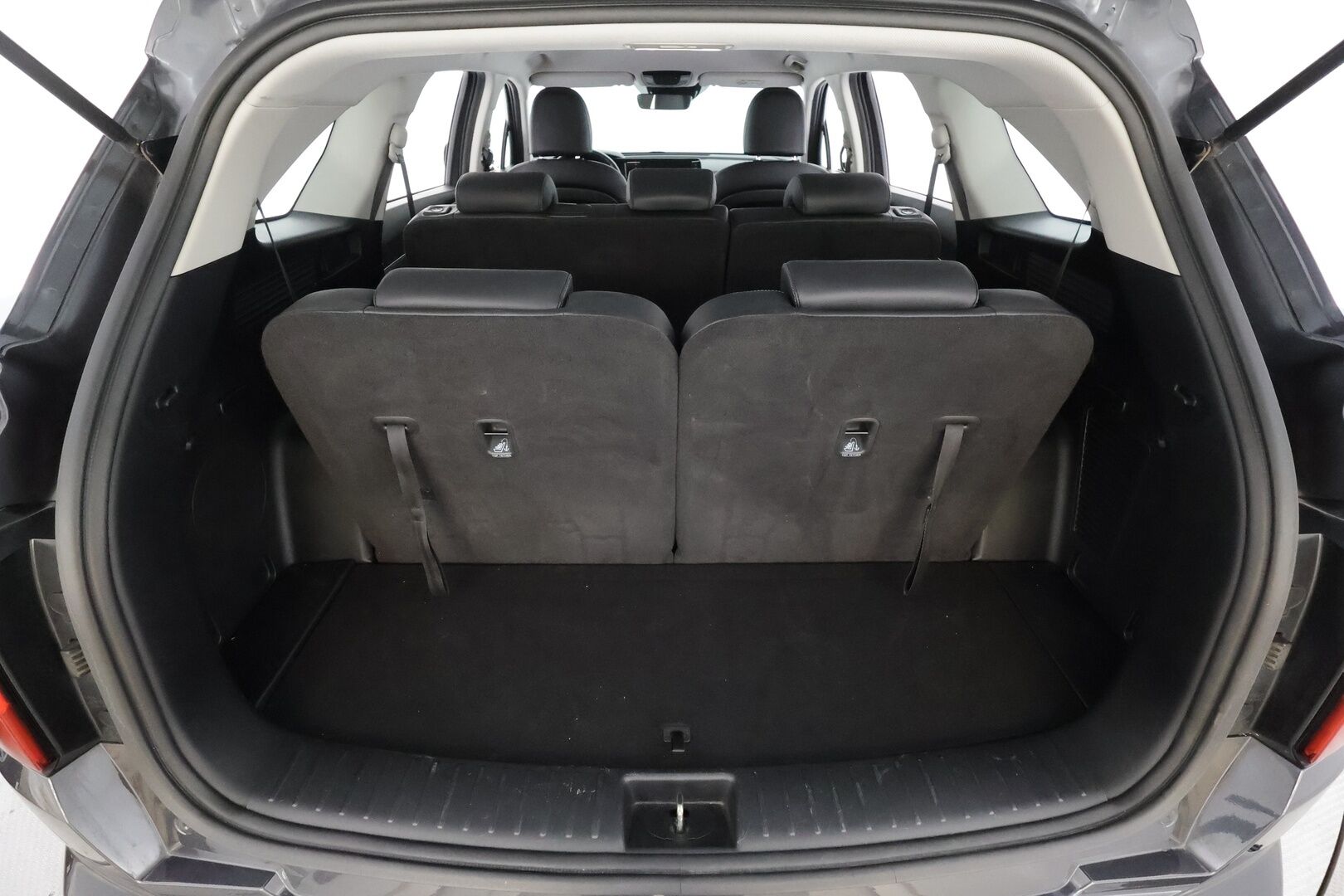 Kia Sorento 2021 1,6 T-GDI Hybrid AWD Business Premium AT 7P - | ACC | 7-paikkainen | Nahat | Sähköpenkki | HDA | BSM | RCTA | P.kamera | Keyless | LED | Apple & Android | Merkkihuollot | 2x renkaat aluin | 