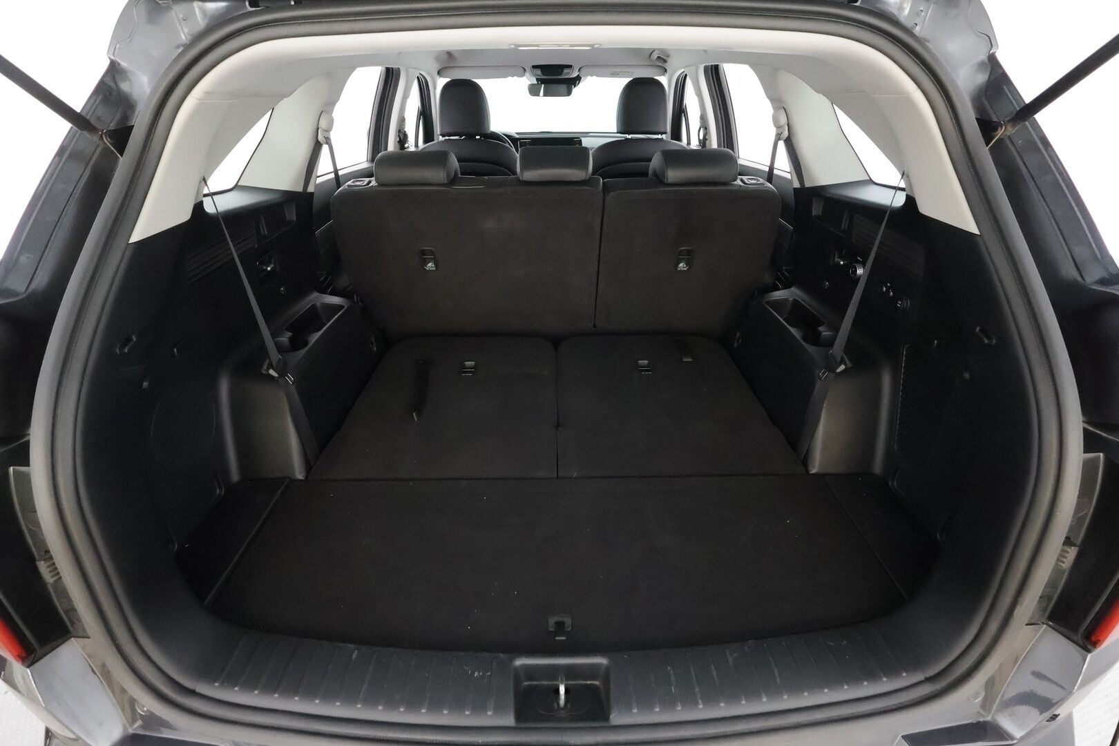 Kia Sorento 2021 1,6 T-GDI Hybrid AWD Business Premium AT 7P - | ACC | 7-paikkainen | Nahat | Sähköpenkki | HDA | BSM | RCTA | P.kamera | Keyless | LED | Apple & Android | Merkkihuollot | 2x renkaat aluin | 