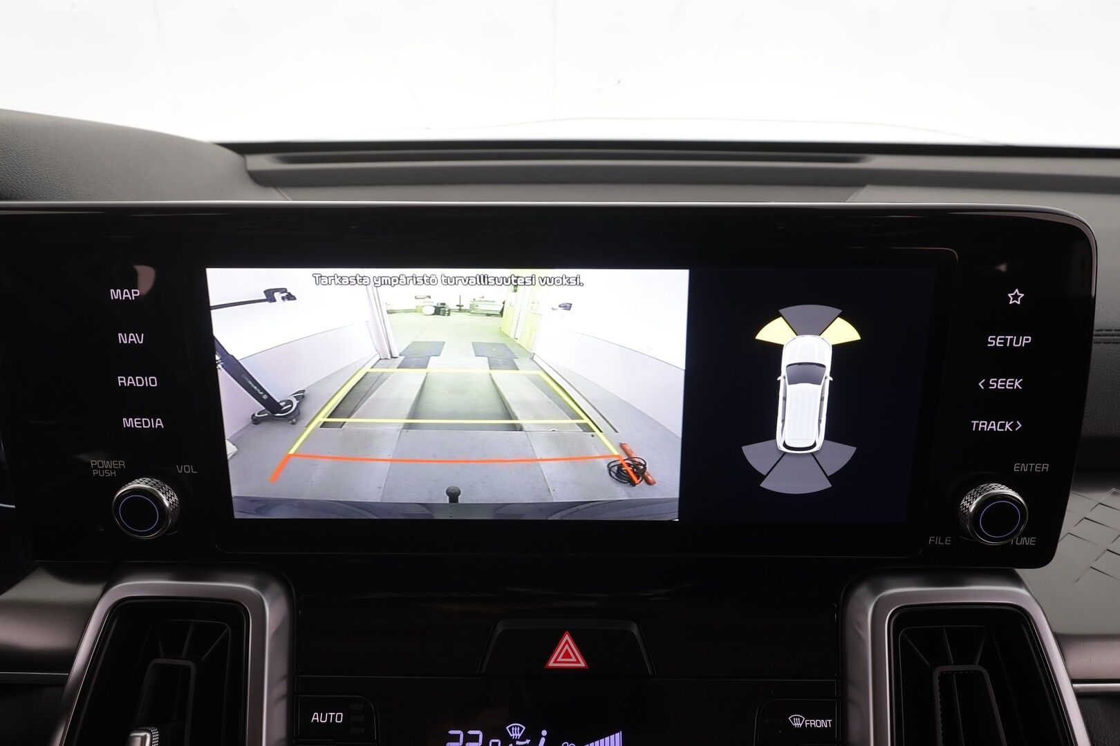 Kia Sorento 2021 1,6 T-GDI Hybrid AWD Business AT 7P - | ACC | HDA | Sähköpenkki | LED | P.kamera | Lämm. ratti | Apple & Android | Keyless | Digimittaristo | 2x renkaat aluin | Suomiauto | 