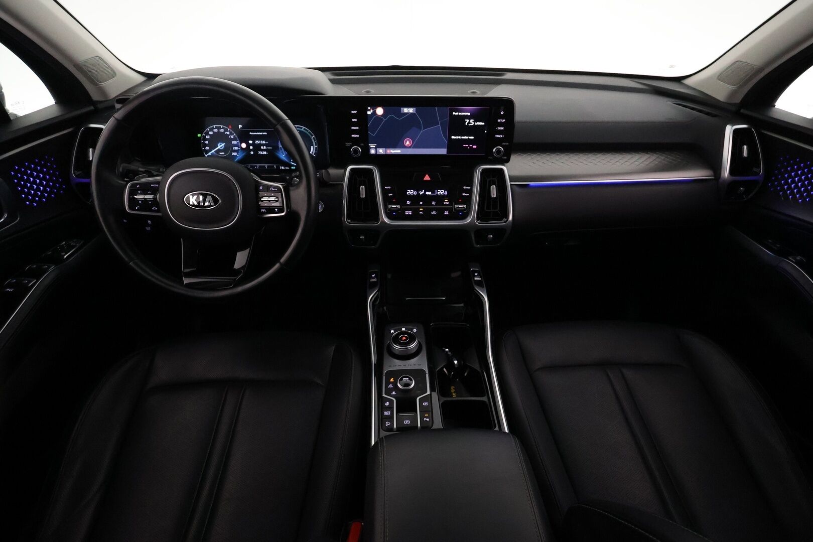 Kia Sorento 2020 1,6 T-GDI Hybrid AWD Business Premium AT 7P **Adapt.vakkari / Sähköpenkit / P.kamera / Nahkasisusta / Apple&Android / TULOSSA - 3,99 % KORKOTARJOUS TÄHÄN AUTOON - 