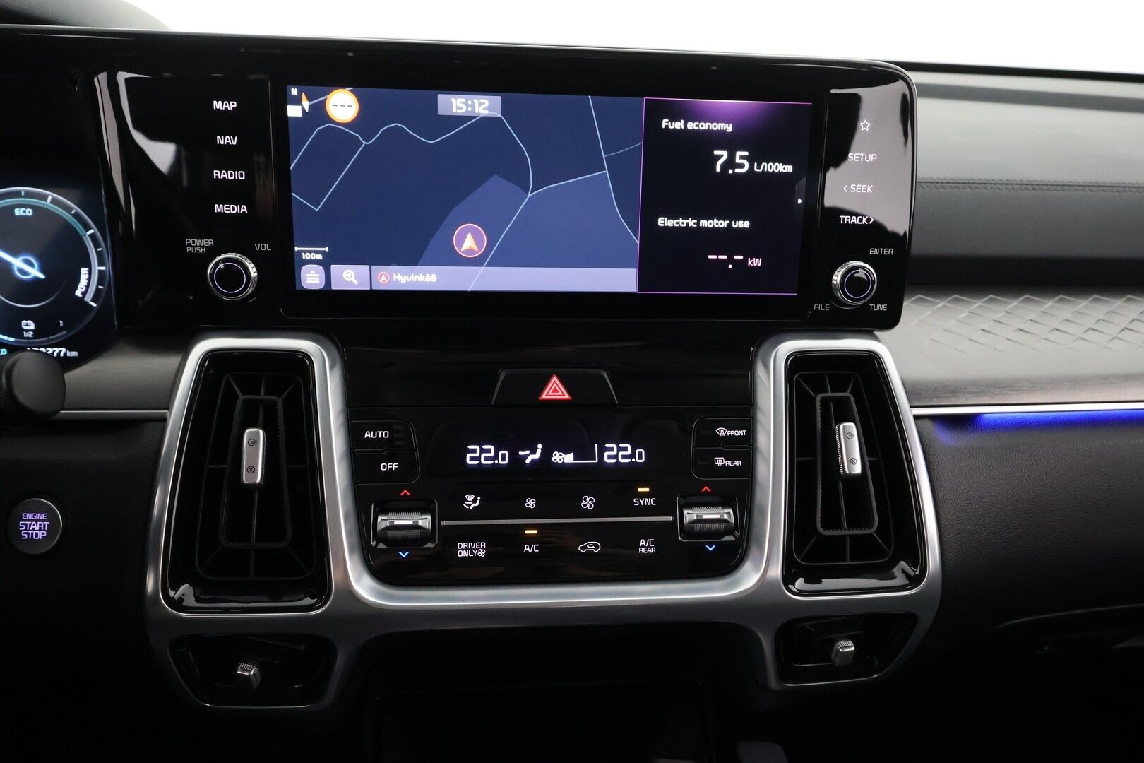 Kia Sorento 2020 1,6 T-GDI Hybrid AWD Business Premium AT 7P **Adapt.vakkari / Sähköpenkit / P.kamera / Nahkasisusta / Apple&Android / TULOSSA - 3,99 % KORKOTARJOUS TÄHÄN AUTOON - 