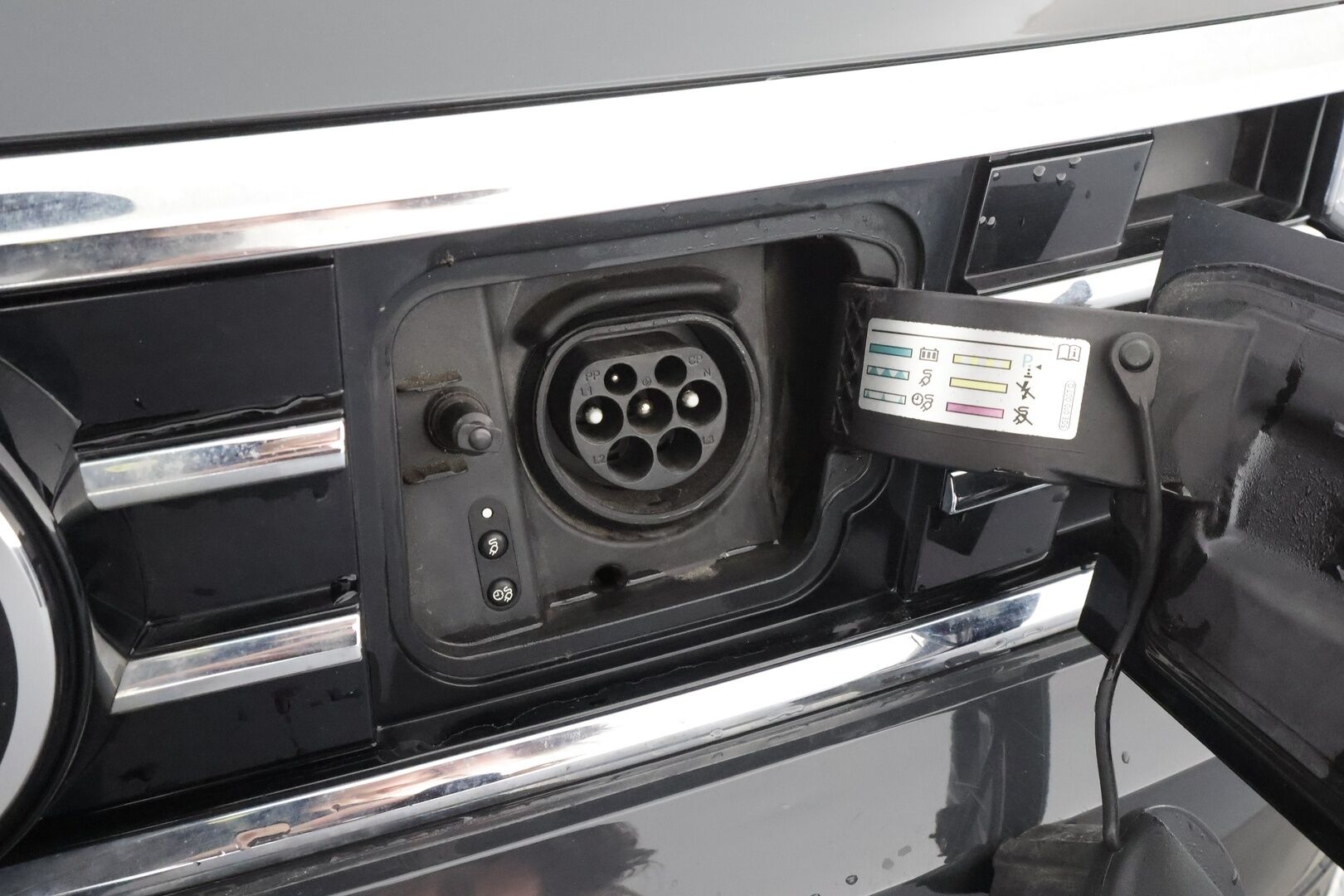 Volkswagen Passat 2021 Variant GTE Premium Plug-In Hybrid 160 kW DSG-automaatti * ACC / Webasto / Koukku / Matrix-LED / P.kamera / Keyless * - Akku kuntotarkastettu / Merkkihuollettu / Kahdet renkaat / Koti & Kauppalataus