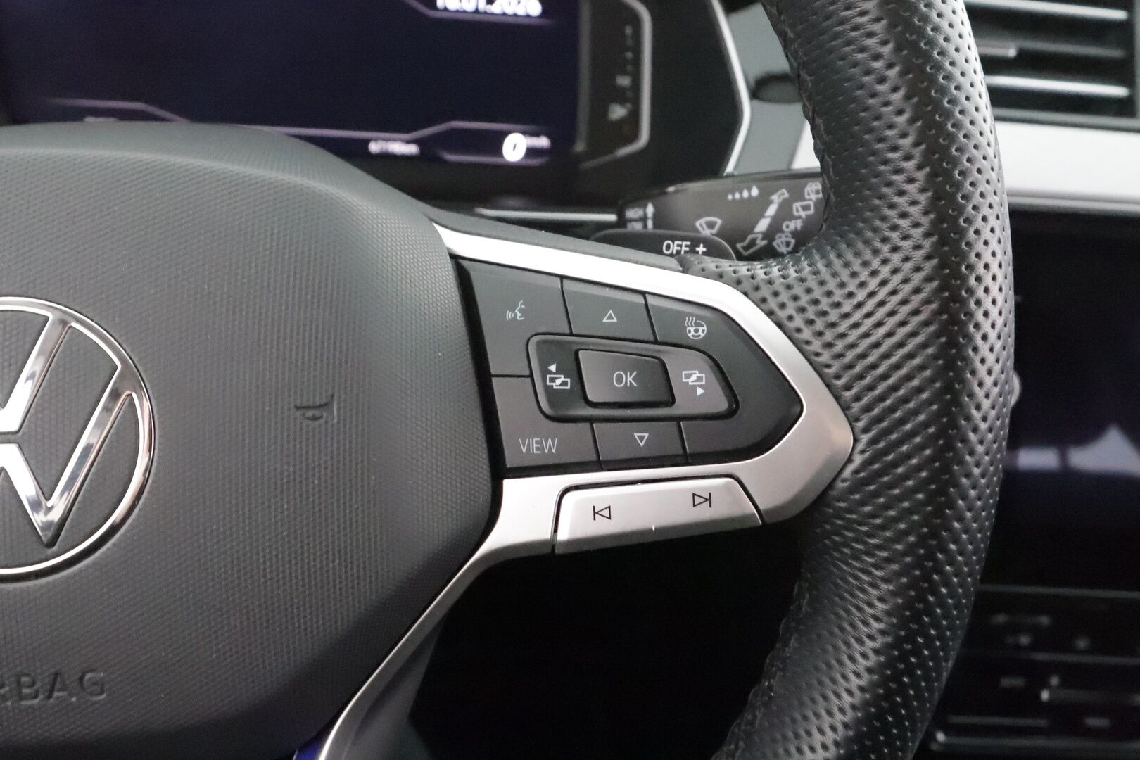 Volkswagen Passat 2021 Variant GTE Premium Plug-In Hybrid 160 kW DSG-automaatti * ACC / Webasto / Koukku / Matrix-LED / P.kamera / Keyless * - Akku kuntotarkastettu / Merkkihuollettu / Kahdet renkaat / Koti & Kauppalataus