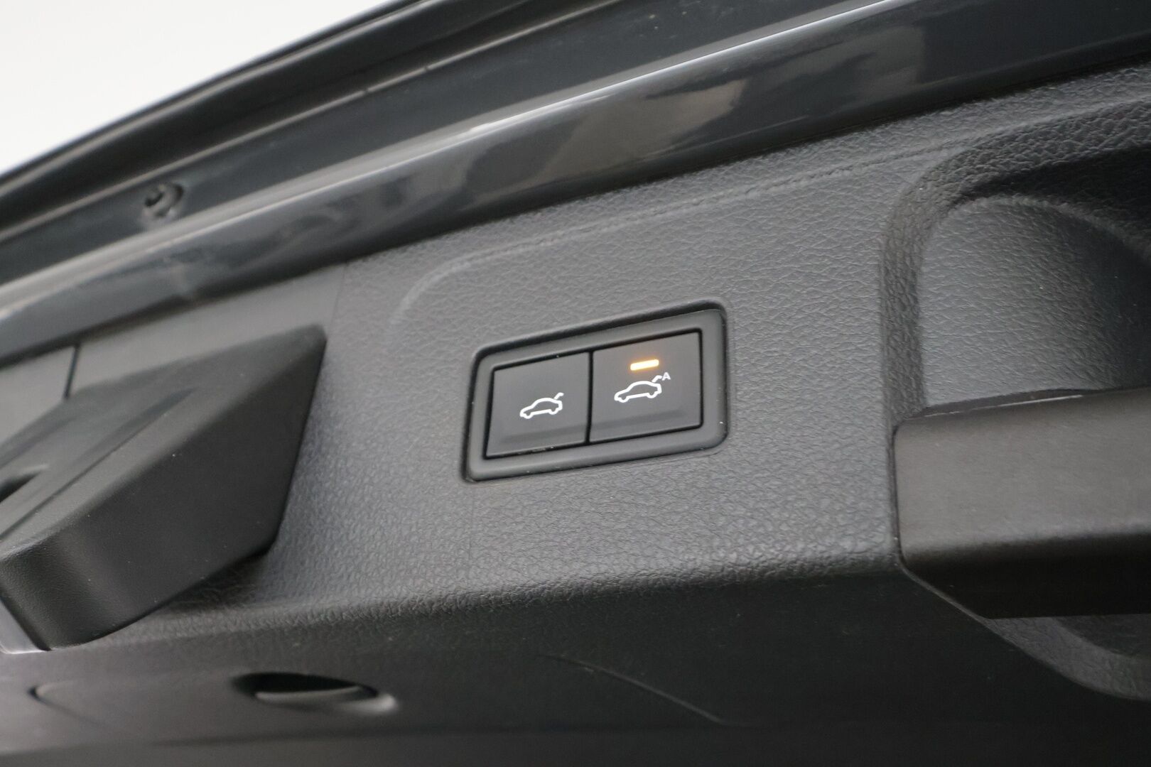 Volkswagen Passat 2021 Variant GTE Premium Plug-In Hybrid 160 kW DSG-automaatti * ACC / Webasto / Koukku / Matrix-LED / P.kamera / Keyless * - Akku kuntotarkastettu / Merkkihuollettu / Kahdet renkaat / Koti & Kauppalataus