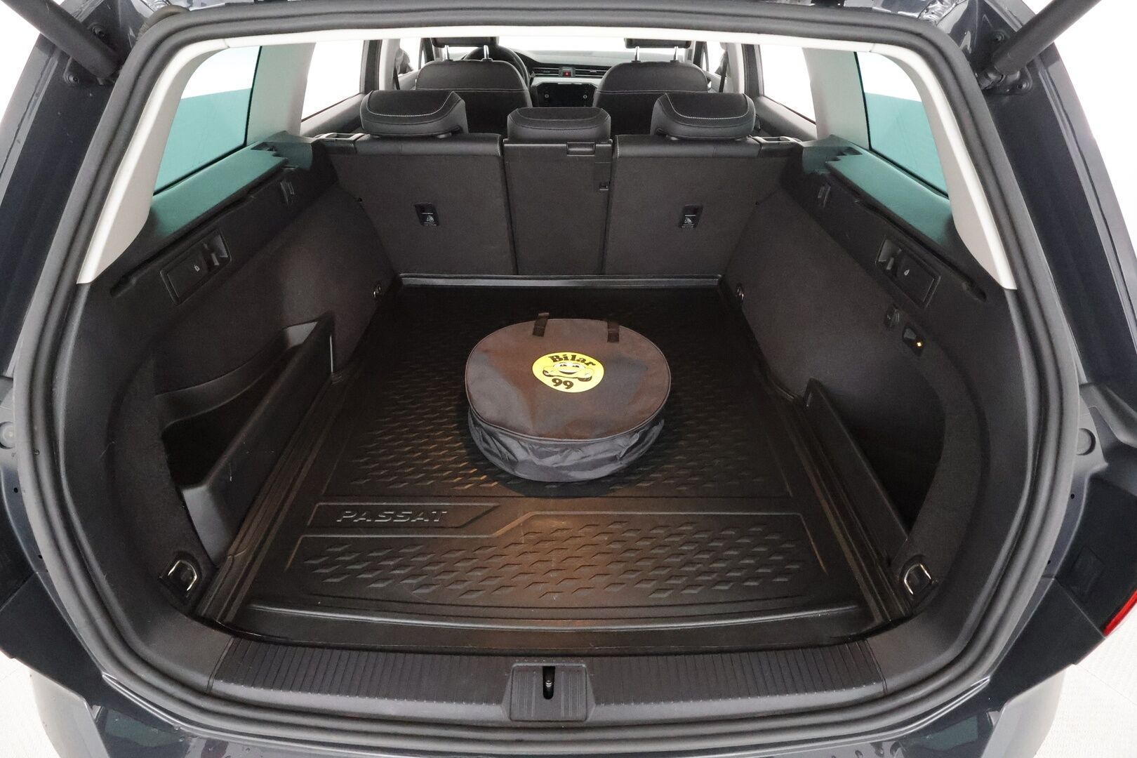 Volkswagen Passat 2021 Variant GTE Premium Plug-In Hybrid 160 kW DSG-automaatti * ACC / Webasto / Koukku / Matrix-LED / P.kamera / Keyless * - Akku kuntotarkastettu / Merkkihuollettu / Kahdet renkaat / Koti & Kauppalataus