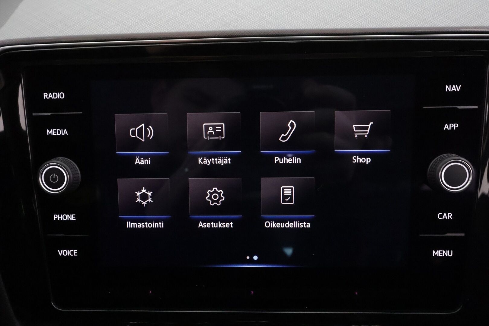 Volkswagen Passat 2021 Variant GTE Premium Plug-In Hybrid 160 kW DSG-automaatti * ACC / Webasto / Koukku / Matrix-LED / P.kamera / Keyless * - Akku kuntotarkastettu / Merkkihuollettu / Kahdet renkaat / Koti & Kauppalataus