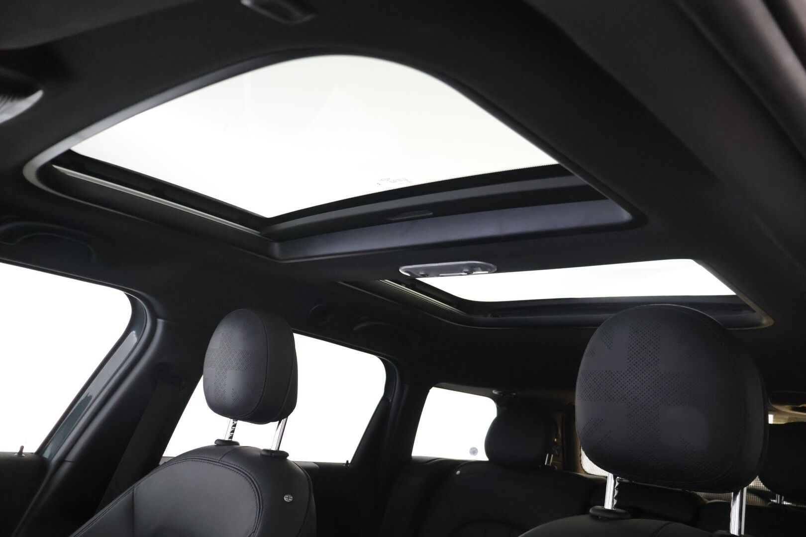 MINI Countryman 2021 Cooper SE ALL4 A Maximise - | H&K | ACC | HUD | P.Kamera | Panorama | Muistipenkki | Merkki huollettu | Nahkapenkit |