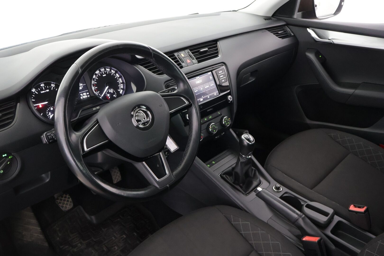 Skoda Octavia 2018 1,0 TSI Active - ** Facelift / Vakkari / Bluetooth / Läm. Peilit **