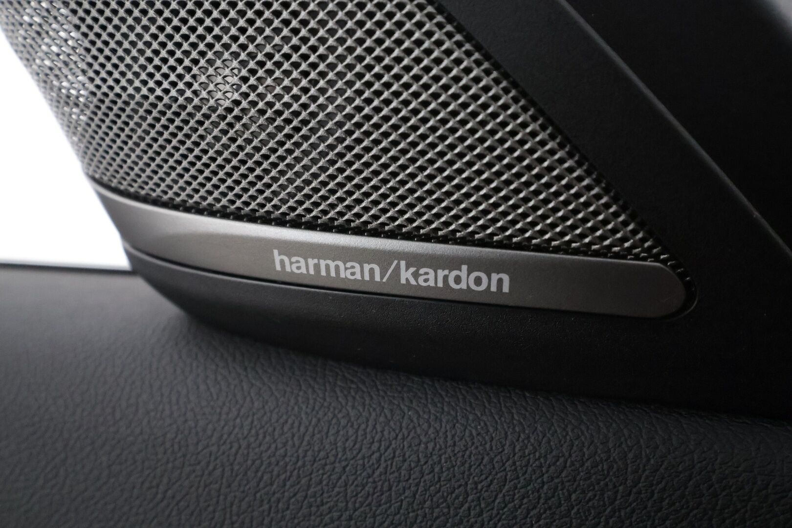 BMW 530 2017 G30 Sedan 530e A Charged Edition M Sport * ACC / Adapt.LED / H&K / 360° / Comfort penkit / Navi / Keyless * - Kahdet renkaat / * HUIPPU KAMOILLA * - Osta nyt, maksa vasta ensi vuonna