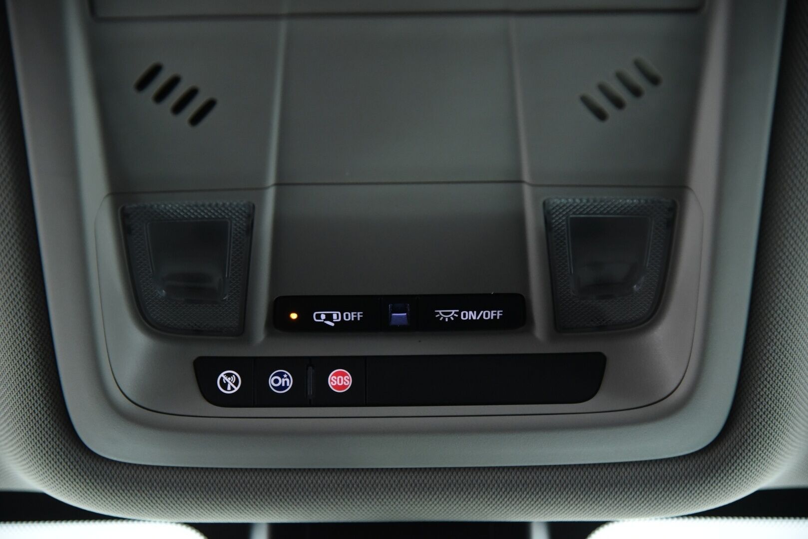 Opel Insignia 2017 Grand Sport Innovation 2,0 CDTI Start/Stop 125kW MT6 / Adapt. Vakkari / LED / P.Kamera / HUD - BLIS / Nahkasisusta