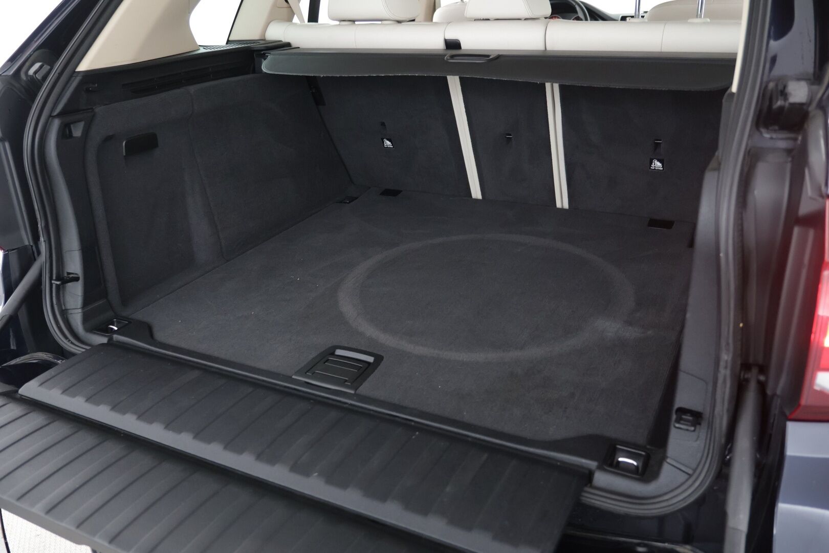 BMW X5 2015 F15 xDrive25d TwinPower Turbo A * Muistipenkit / H&K / Xenon / Sähköluukku / Prof.Navi / Vakkari * - HULLUT AVAJAISHULINAT KORKOTARJOUS 3,29 %