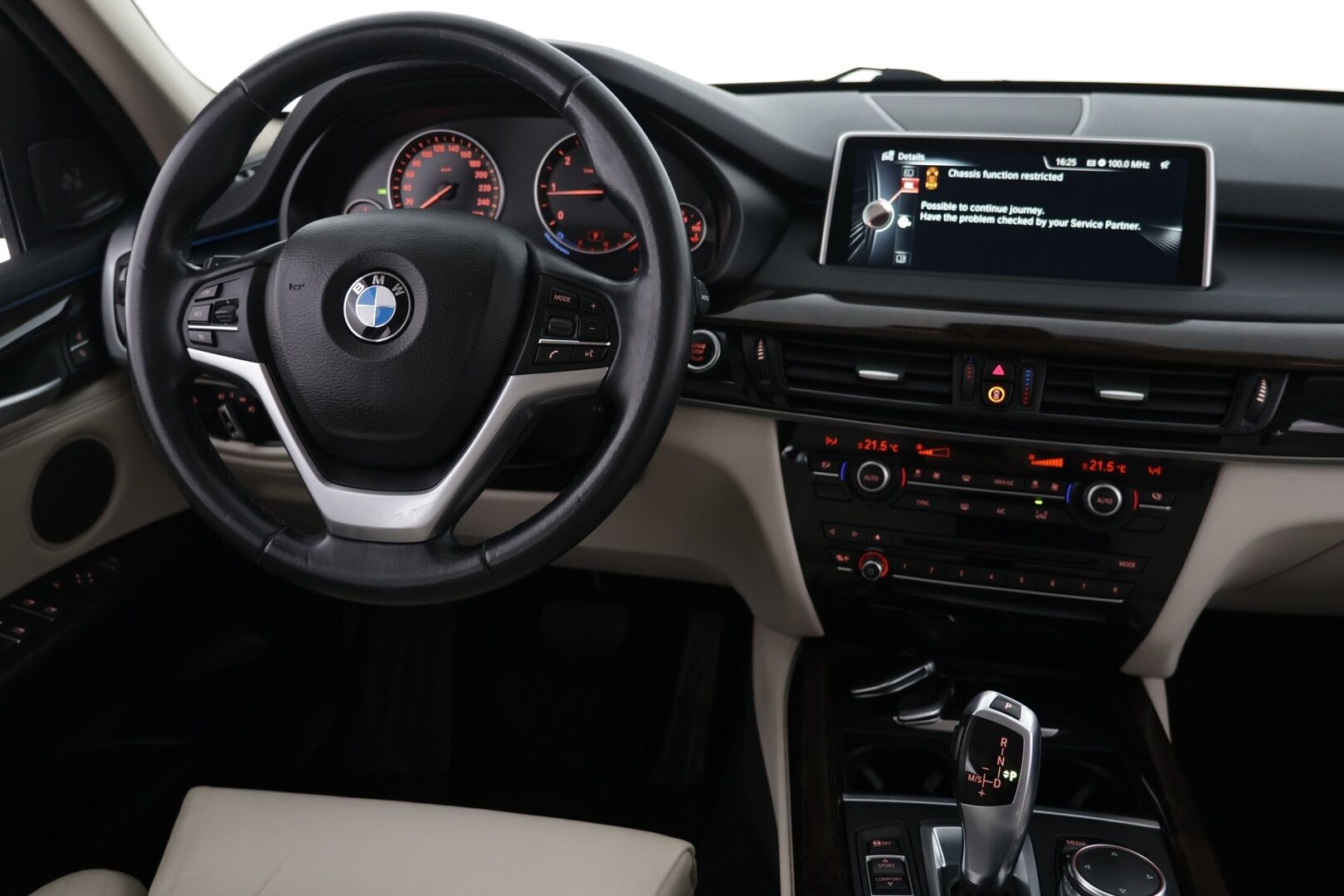 BMW X5 2015 F15 xDrive25d TwinPower Turbo A - | Muistipenkit | H&K | Xenon | Sähköluukku | Prof.Navi | Vakkari |
