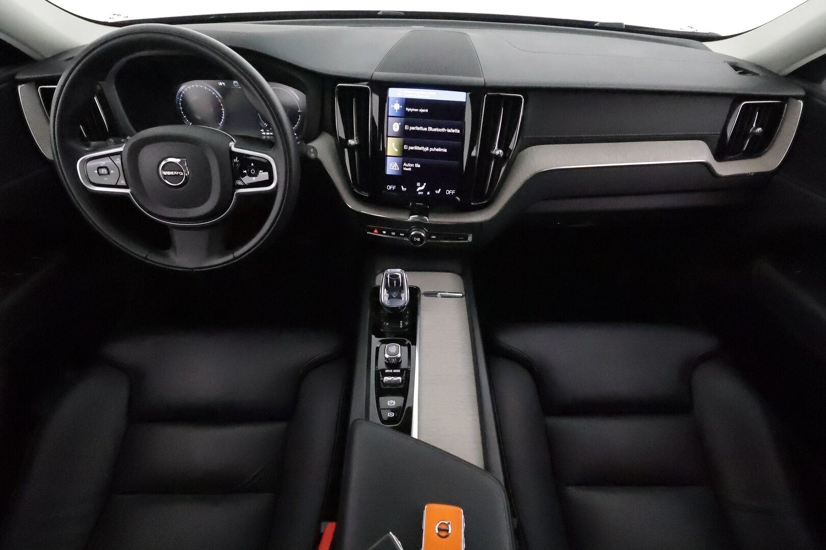 Volvo XC60 2021 T6 TwE AWD Inscription aut **Adapt.vakkari / Panorama / Muistipenkki / BLIS / Webasto / Nahat / Full LED** - 3,99 % KORKOTARJOUS TÄHÄN AUTOON 31.8. ASTI! - 1.Om Suomi-auto / Merkkihuollettu / Kahdet renkaat aluvanteilla / Navi / KeylessGo