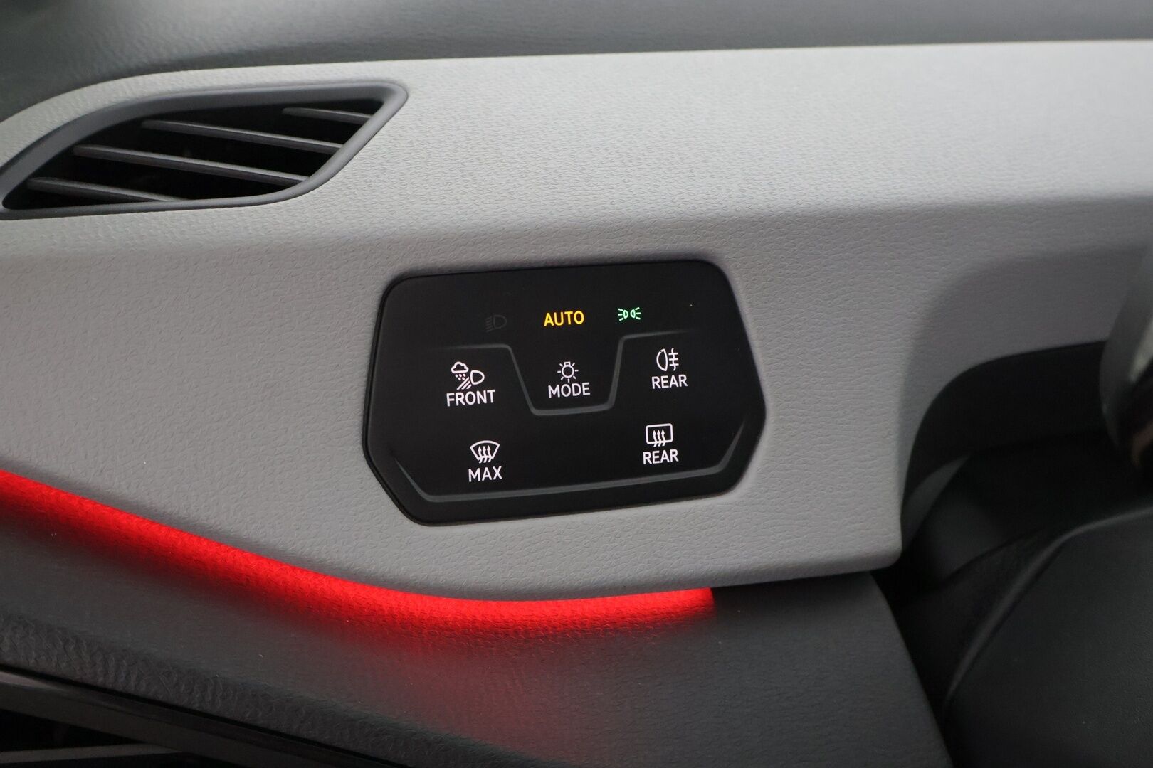 Volkswagen ID.3 2020 1ST Plus 150 kW, akku 58 kWh* Peruutuskamera / Ilmalämpöpumppu / Kaistavahti / Navi * - * 2x Volkswagen alumiinivanteet merkkirenkailla / siisti*