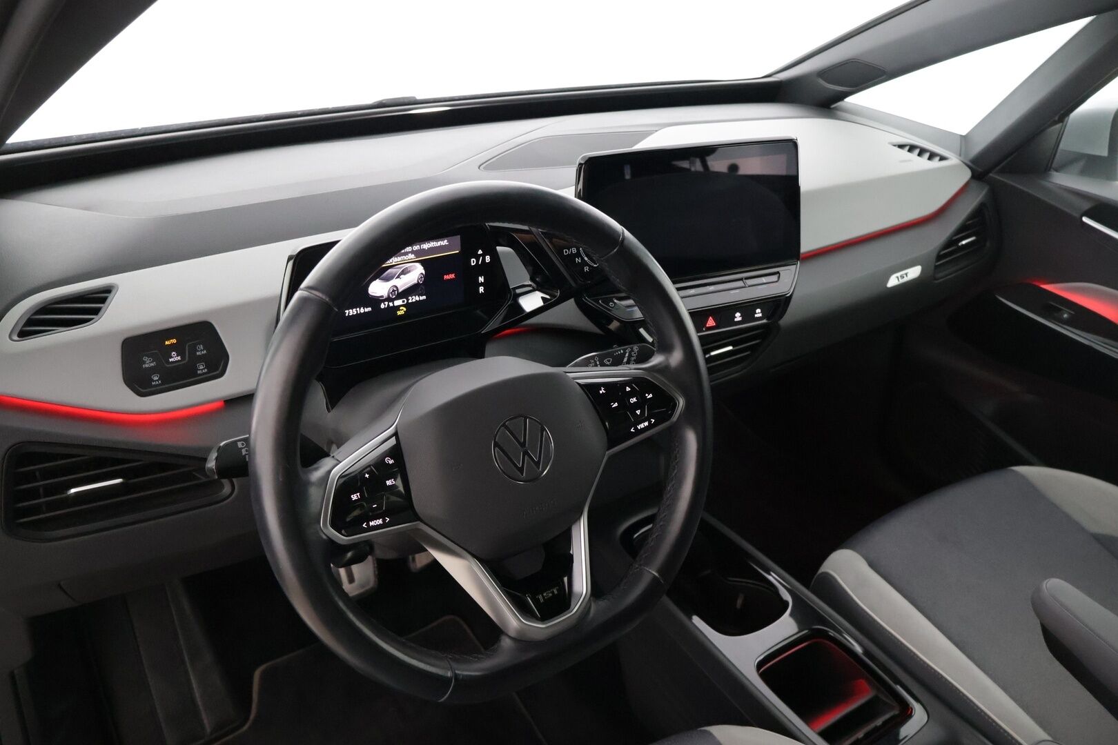 Volkswagen ID.3 2020 1ST Plus 150 kW, akku 58 kWh* Peruutuskamera / Ilmalämpöpumppu / Kaistavahti / Navi * - * 2x Volkswagen alumiinivanteet merkkirenkailla / siisti*