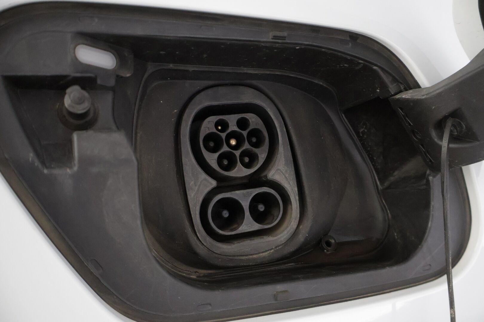 Volkswagen ID.3 2020 1ST Plus 150 kW, akku 58 kWh* Peruutuskamera / Ilmalämpöpumppu / Kaistavahti / Navi * - * 2x Volkswagen alumiinivanteet merkkirenkailla / siisti*