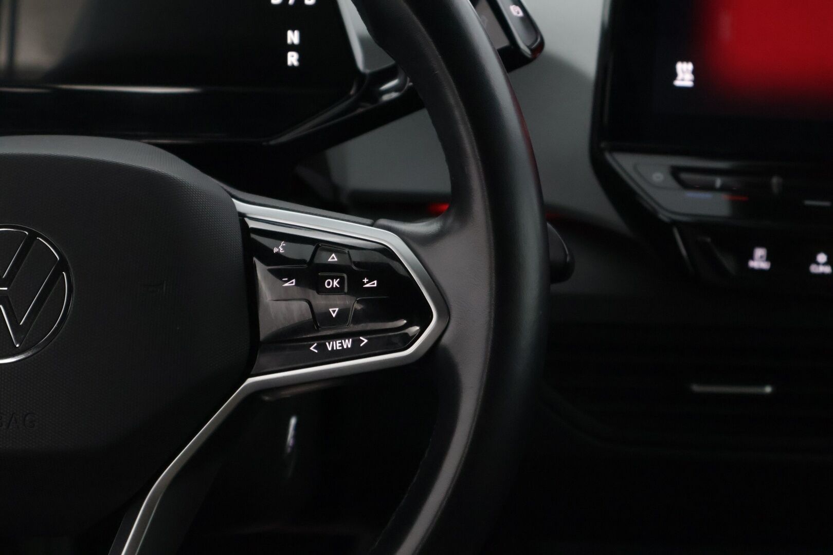 Volkswagen ID.3 2020 1ST Plus 150 kW, akku 58 kWh* Peruutuskamera / Ilmalämpöpumppu / Kaistavahti / Navi * - * 2x Volkswagen alumiinivanteet merkkirenkailla / siisti*