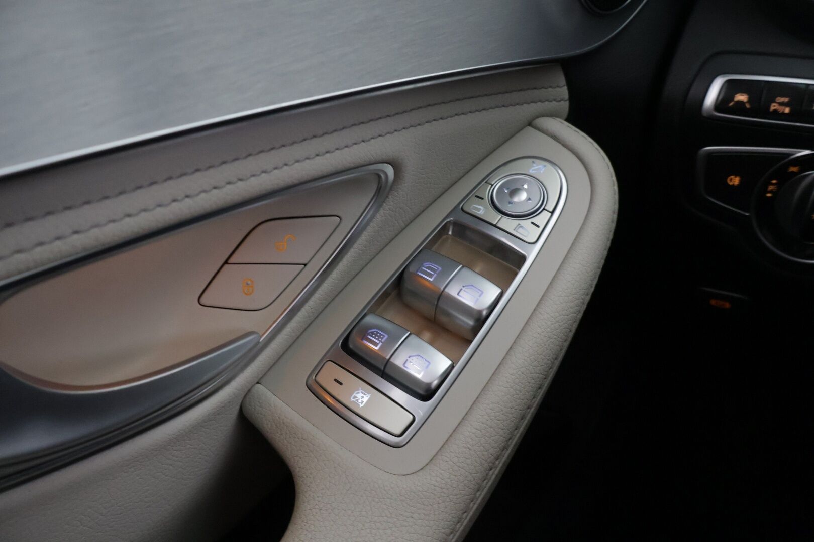 Mercedes-Benz C 2015 250 BLUETEC *ACC / Webasto / Multibeam LED / Sporttipenkit / HUD* - *2x Renkaat & Vanteet / Adblue korjattu / Huippuvarusteet* - HULLU BLACKWEEK KORKOTARJOUS 2,49%