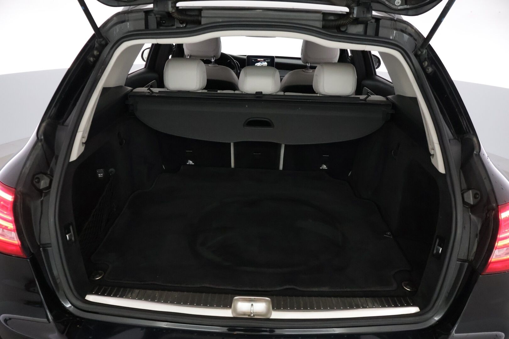 Mercedes-Benz C 2015 250 BLUETEC *ACC / Webasto / Multibeam LED / Sporttipenkit / HUD* - *2x Renkaat & Vanteet / Adblue korjattu / Huippuvarusteet* - HULLU BLACKWEEK KORKOTARJOUS 2,49%