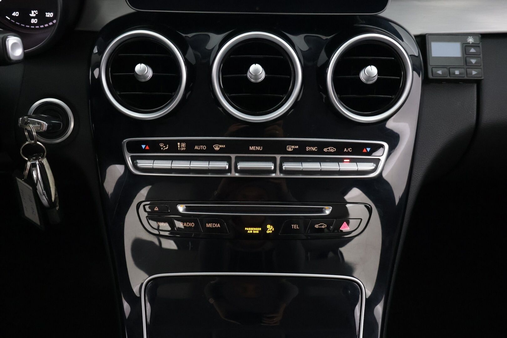 Mercedes-Benz C 2015 250 BLUETEC *ACC / Webasto / Multibeam LED / Sporttipenkit / HUD* - *2x Renkaat & Vanteet / Adblue korjattu / Huippuvarusteet* - HULLU BLACKWEEK KORKOTARJOUS 2,49%