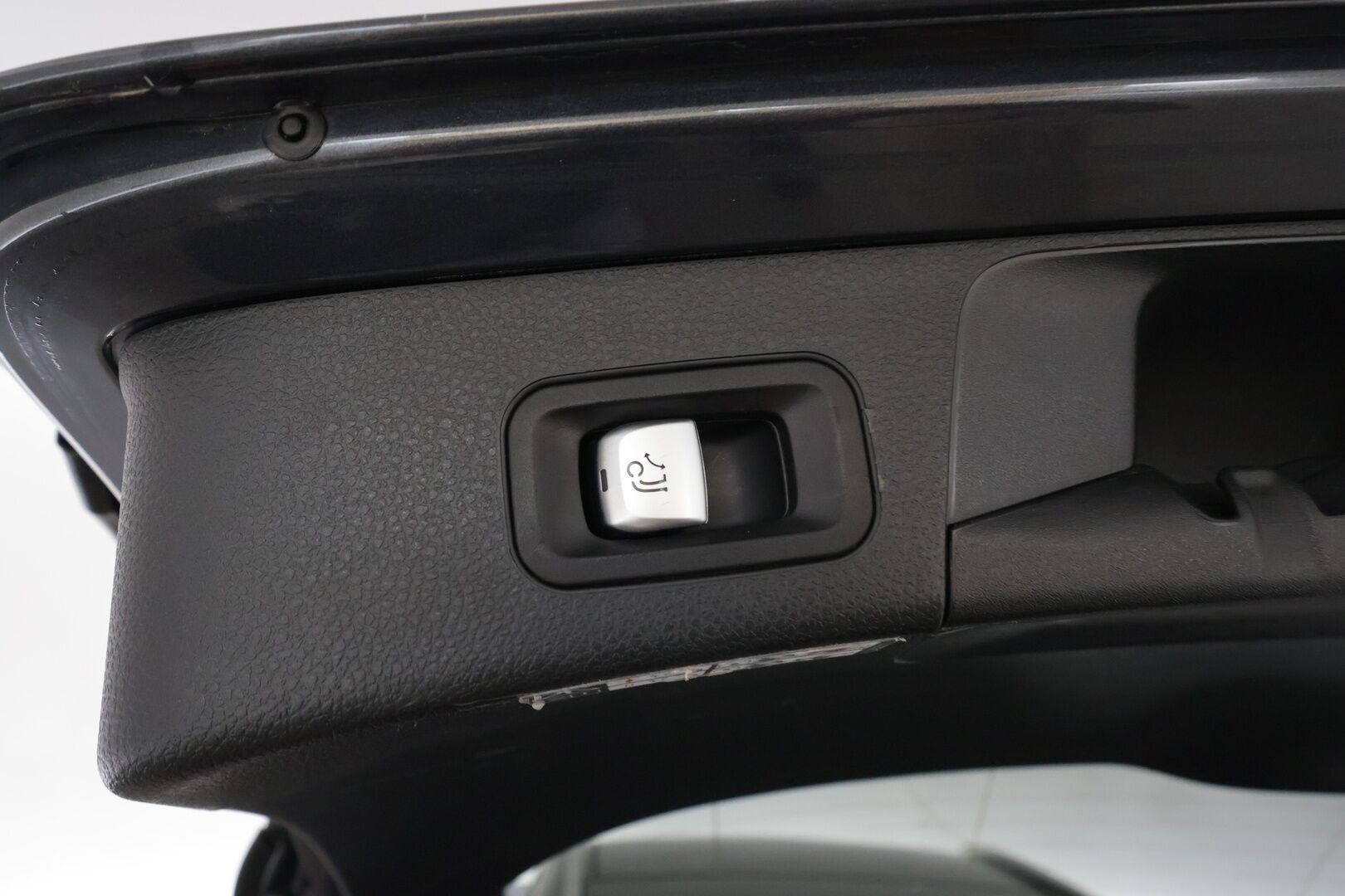 Mercedes-Benz C 2016 250 d T A Premium Business AMG * Vetokoukku / Panoraama / Nahkasisusta / LED High Performance / Sporttipenkit / Peruutustutkat - Comand Navi / Metalliväri / Siisti yksilö!