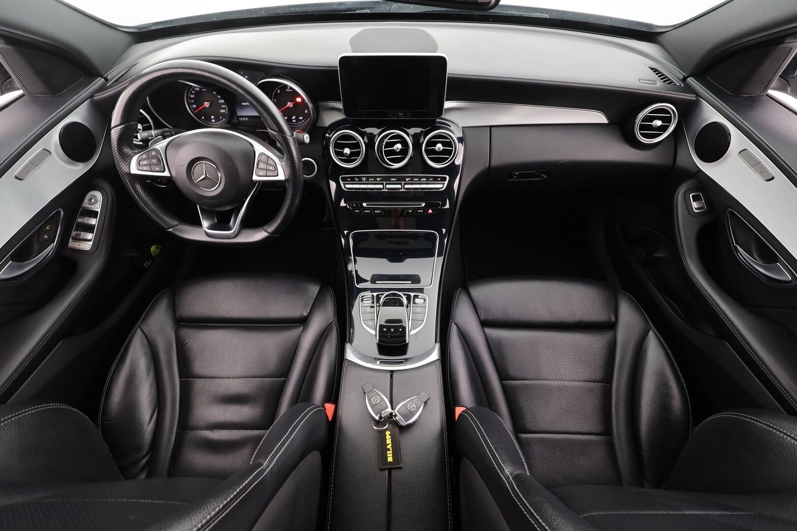 Mercedes-Benz C 2016 250 d T A Premium Business AMG * Vetokoukku / Panoraama / Nahkasisusta / LED High Performance / Sporttipenkit / Peruutustutkat - Comand Navi / Metalliväri / Siisti yksilö!