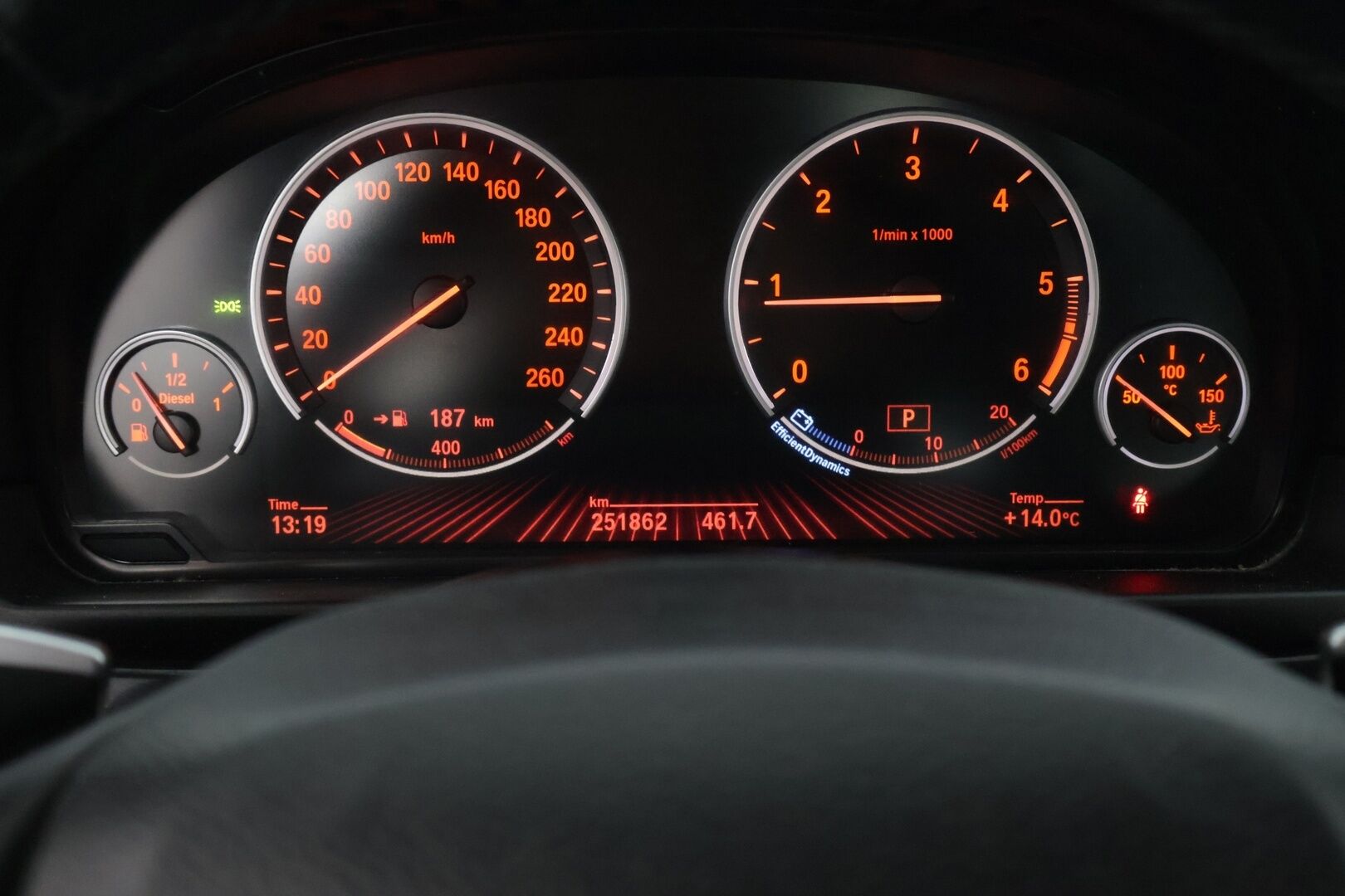 BMW 525 2012 TwinPower Turbo A xDrive F11 Touring *YritysOutlet - Myydään vain yrityksille* - * ACC / Webasto / HUD / Prof. navi / Koukku / Sportvaihteisto / Bluetooth / Adapt. ajovalot *