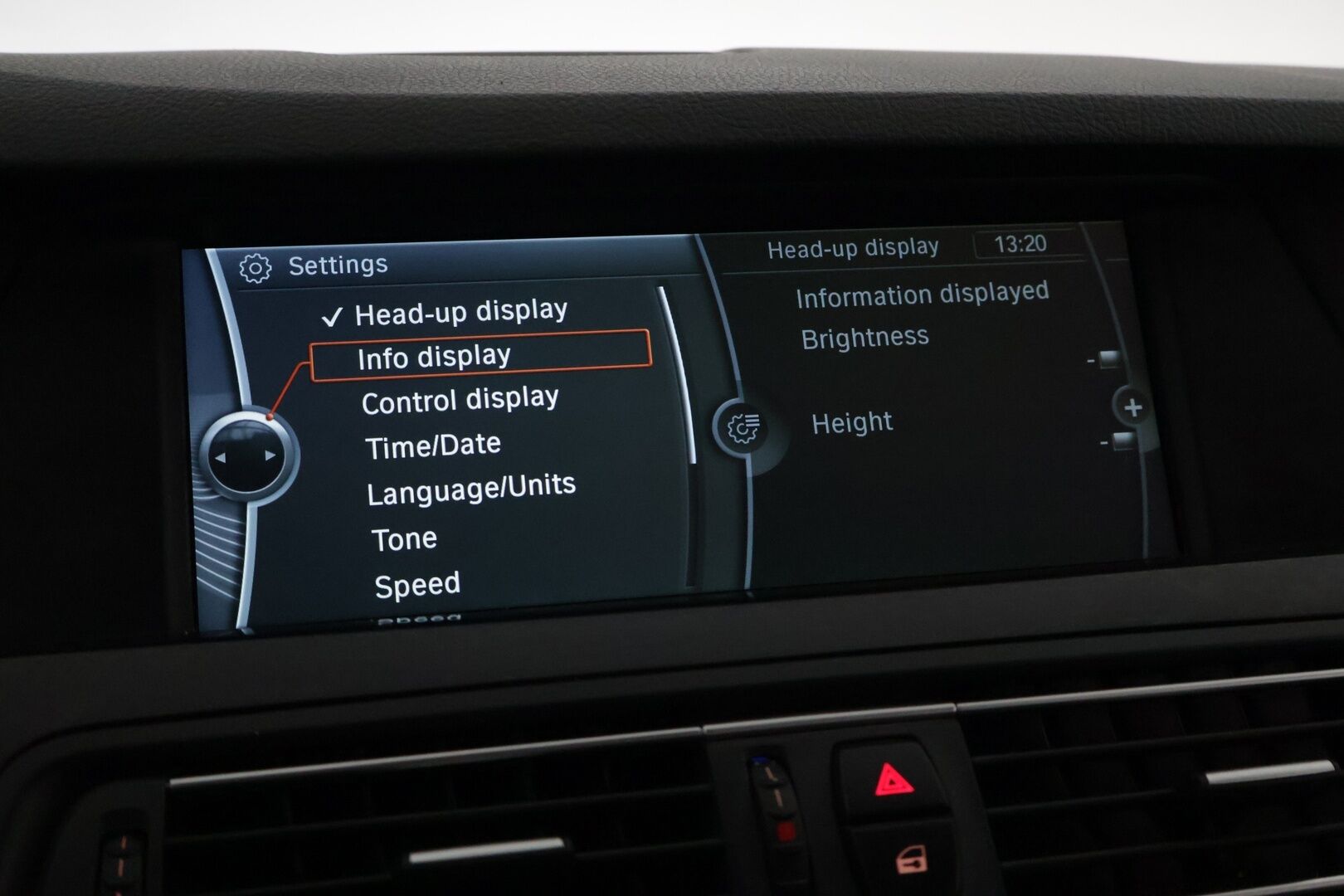BMW 525 2012 TwinPower Turbo A xDrive F11 Touring *YritysOutlet - Myydään vain yrityksille* - * ACC / Webasto / HUD / Prof. navi / Koukku / Sportvaihteisto / Bluetooth / Adapt. ajovalot *