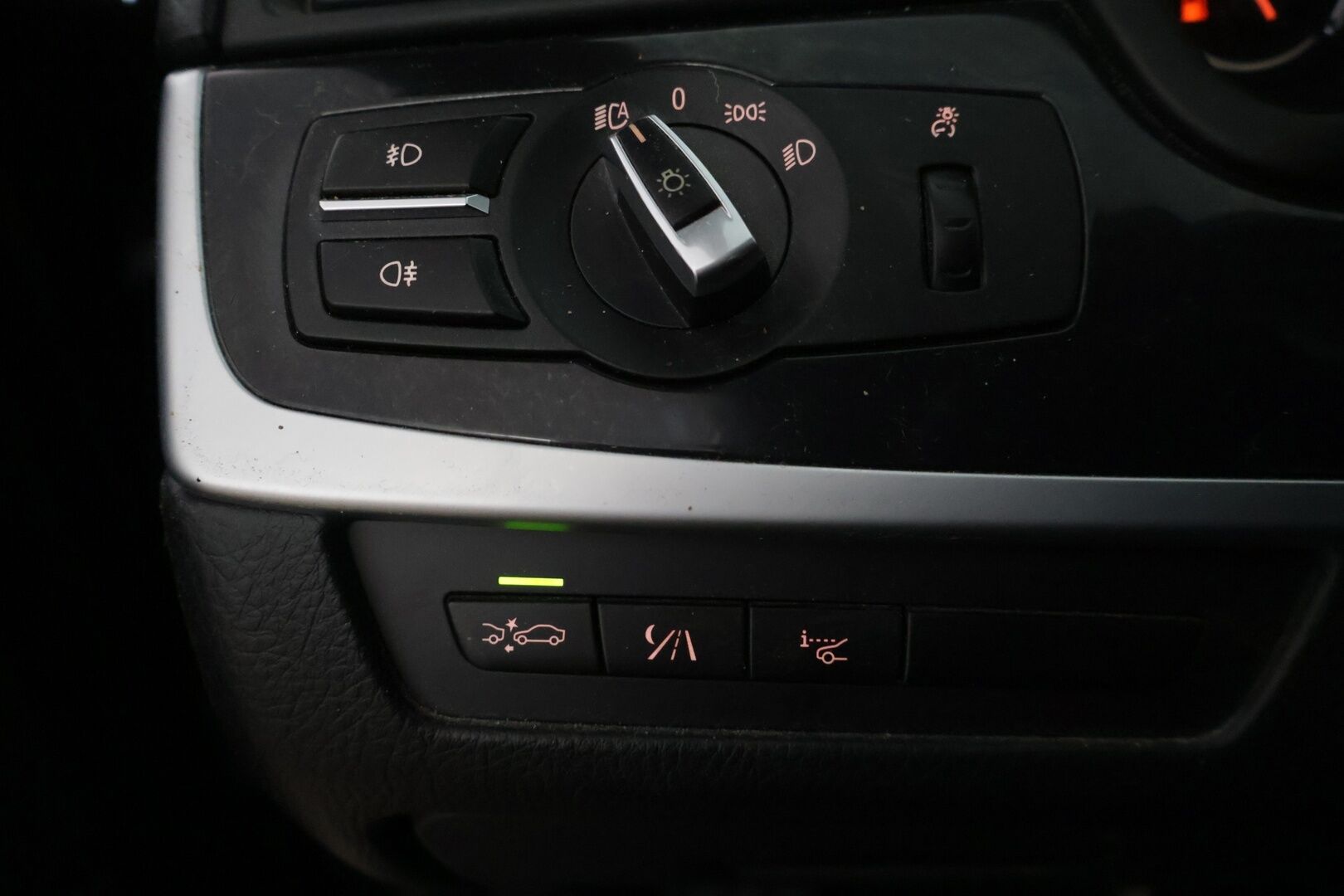 BMW 525 2012 TwinPower Turbo A xDrive F11 Touring *YritysOutlet - Myydään vain yrityksille* - * ACC / Webasto / HUD / Prof. navi / Koukku / Sportvaihteisto / Bluetooth / Adapt. ajovalot *
