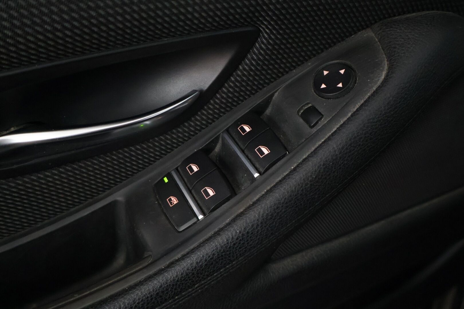 BMW 525 2012 TwinPower Turbo A xDrive F11 Touring *YritysOutlet - Myydään vain yrityksille* - * ACC / Webasto / HUD / Prof. navi / Koukku / Sportvaihteisto / Bluetooth / Adapt. ajovalot *