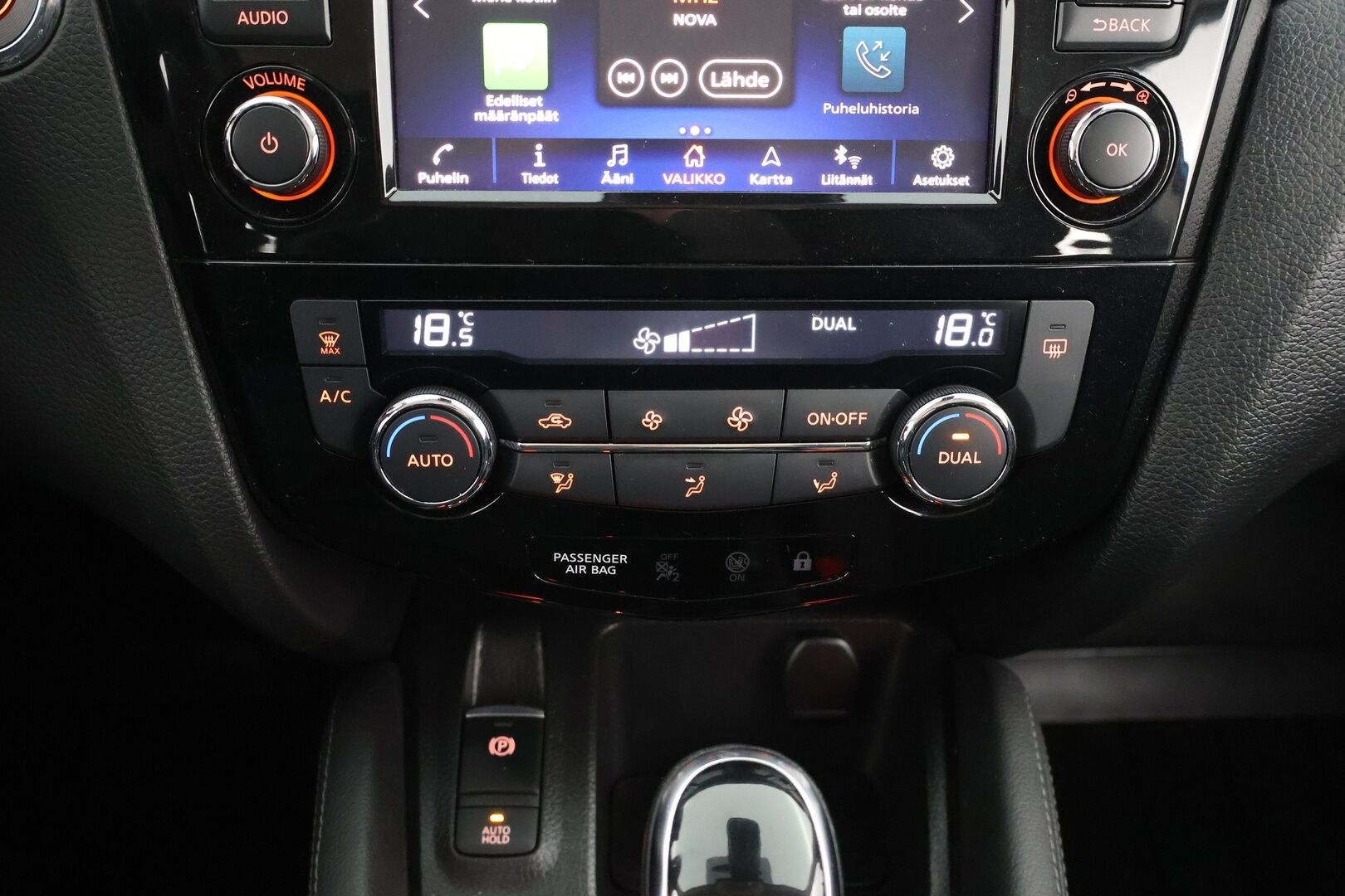 Nissan Qashqai 2020 DIG-T 160 N-Connecta 2WD DCT MY19-WLTP - Suomi-Auto | Irrotettava vetokoukku | 360-kamera | Vakionopeudensäädin | KeyLess