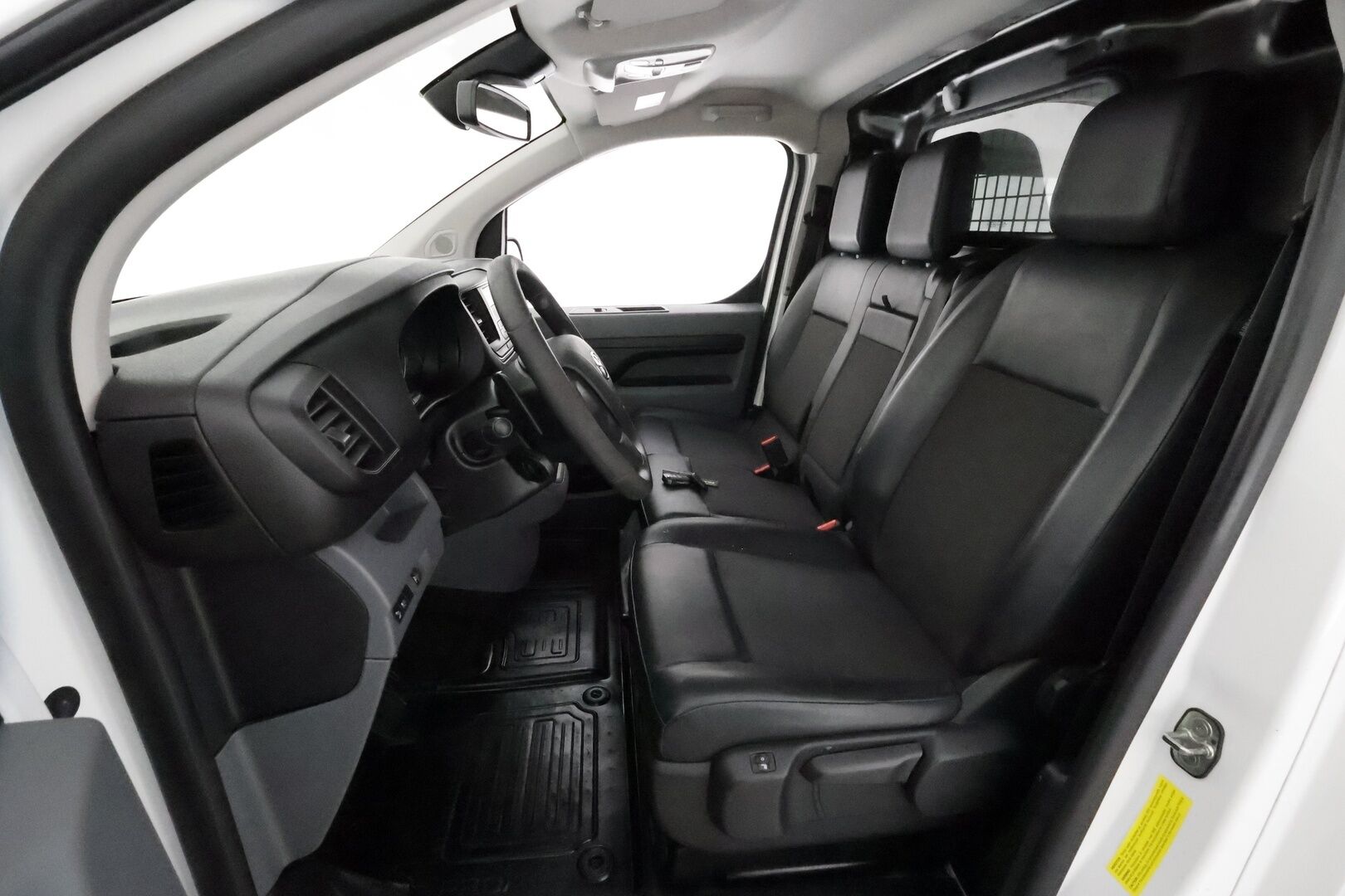 Toyota Proace 2020 L2 2,0 D 120 Automatic Edition *Vakkari / P.kamera / Bluetooth / Koukku / Webasto* - Suomi-auto 