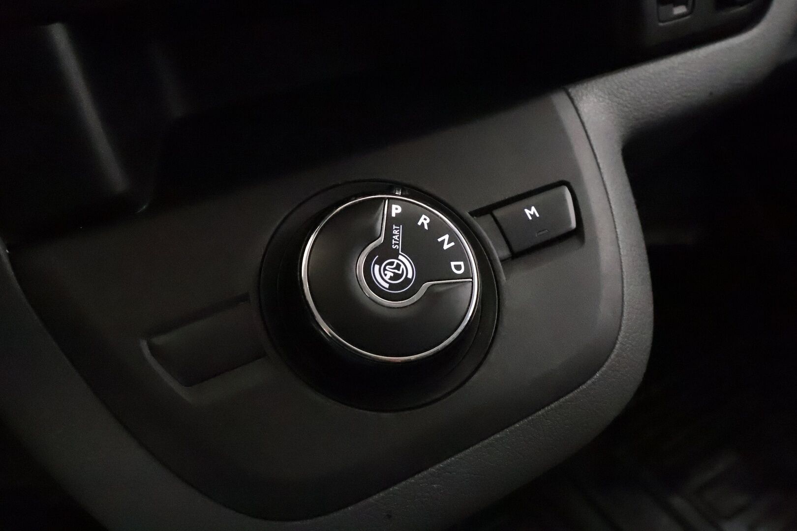 Toyota Proace 2020 L2 2,0 D 120 Automatic Edition *Vakkari / P.kamera / Bluetooth / Koukku / Webasto* - Suomi-auto 