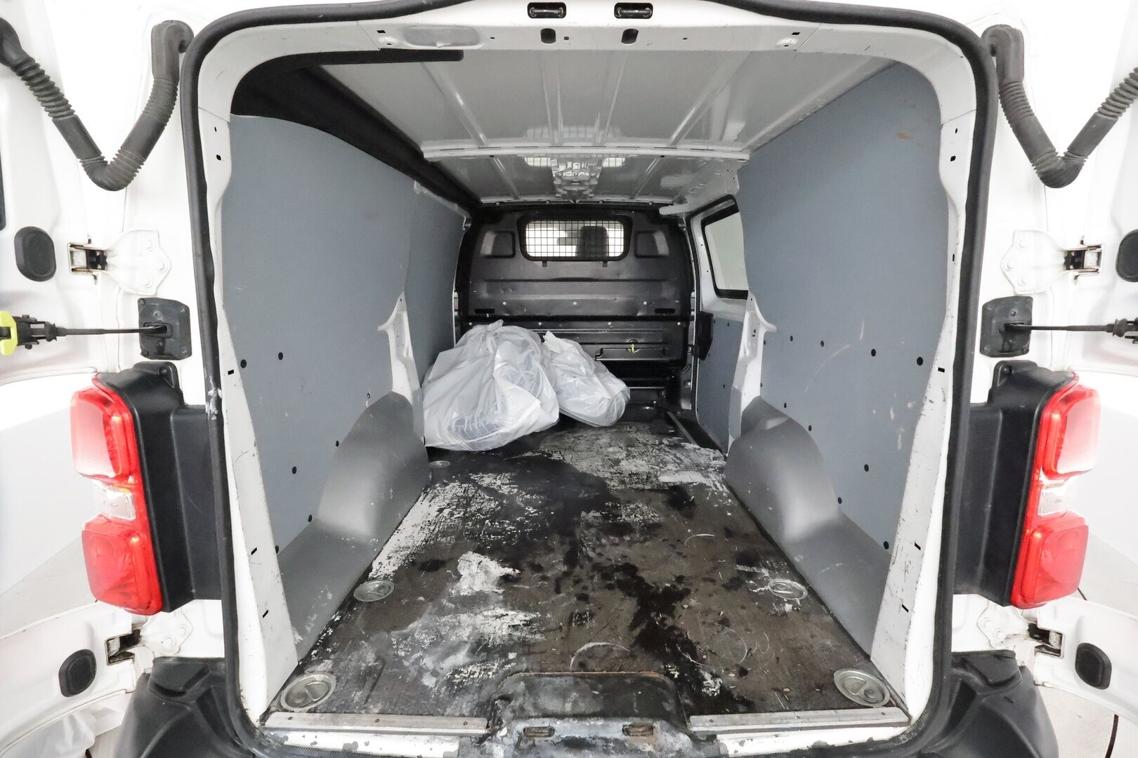 Toyota Proace 2020 L2 2,0 D 120 Automatic Edition *Vakkari / P.kamera / Bluetooth / Koukku / Webasto* - Suomi-auto 