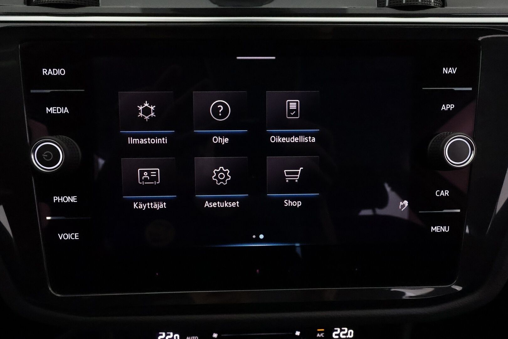 Volkswagen Tiguan 2021 Style 2,0 TDI SCR 4MOTION DSG. ** Webasto / Koukku / Adapt.Vakkari / P.kamera / Matrix-LED / Hierovat Sporttipenkit ** - 3,99 % KORKOTARJOUS TÄHÄN AUTOON - 1.Om Suomi-auto / 2x Renkaat