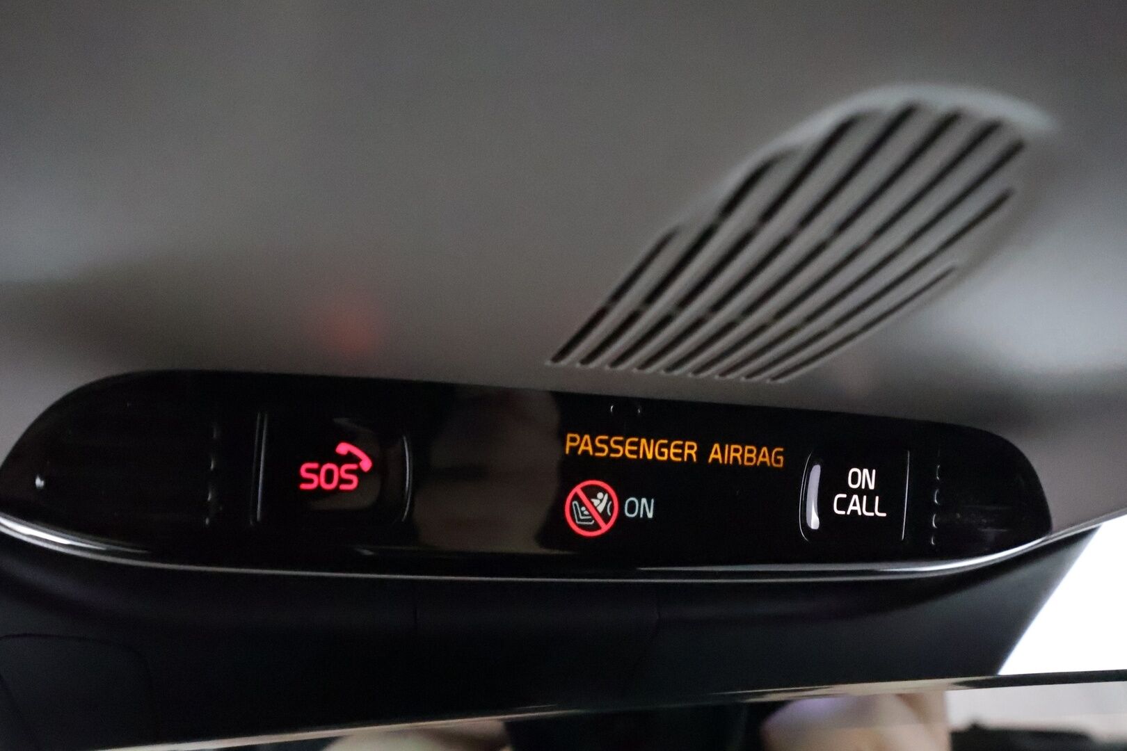 Volvo V60 2022 B3 MHEV Business aut **Webasto / Adapt.Vakkari / LED-valot / P.kamera / Navi / Kaistavahti / KeylessGO** - 1-om Suomi-auto / Kahdet Renkaat / Merkkihuollettu!