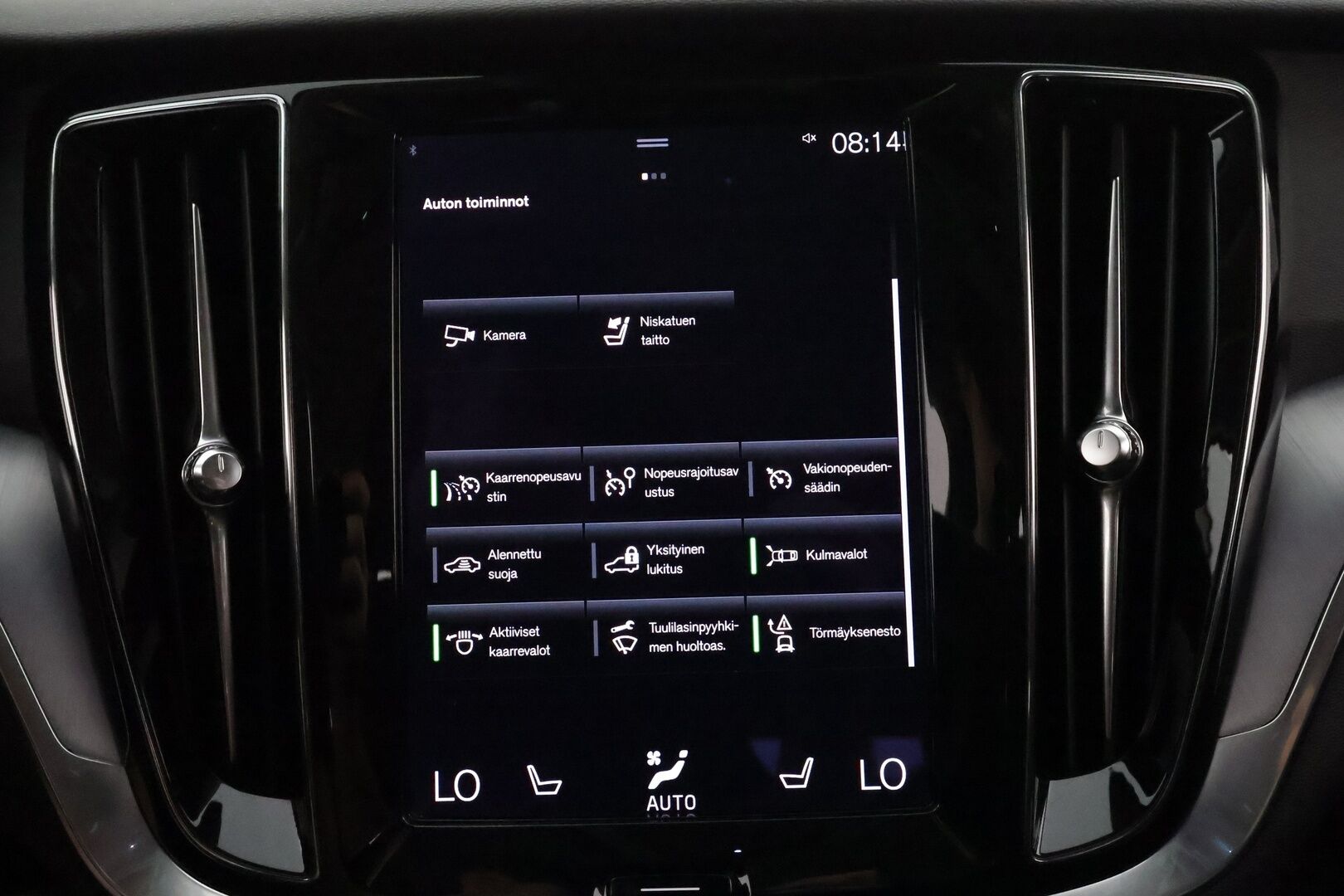 Volvo V60 2022 B3 MHEV Business aut **Webasto / Adapt.Vakkari / LED-valot / P.kamera / Navi / Kaistavahti / KeylessGO** - 1-om Suomi-auto / Kahdet Renkaat / Merkkihuollettu!