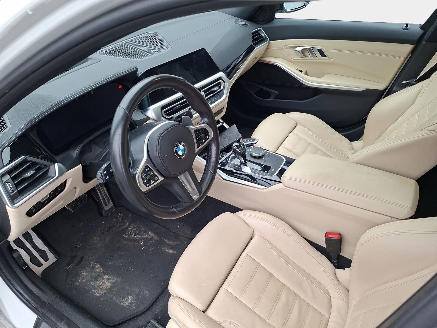 BMW 330 2020 330e Sedan (AA) 4ov 1998cm3 A - Upea! | M-sport | Laser | Driving assistance | Digimittaristo | Carplay | Navi |