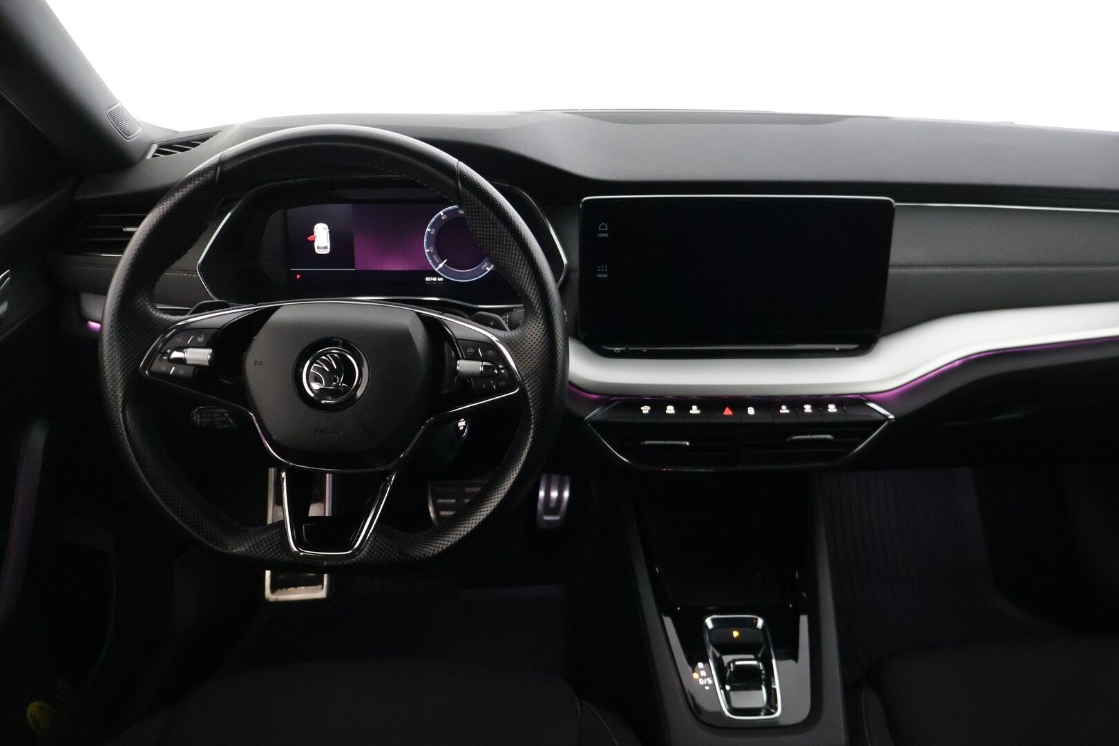 Skoda Octavia 2021 Combi 1,5 TSI G-TEC Style DSG Autom. * / Webasto / Koukku / Side-assist / Acc / Pkamera / - Edullista ajoa kaasulla! Juuri katsastettu & huollettu siisti yksilö!