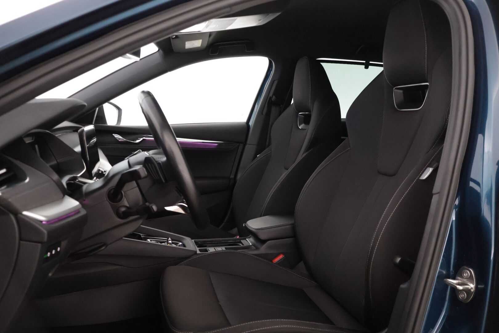 Skoda Octavia 2021 Combi 1,5 TSI G-TEC Style DSG Autom. * / Webasto / Koukku / Side-assist / Acc / Pkamera / - Edullista ajoa kaasulla! Juuri katsastettu & huollettu siisti yksilö!