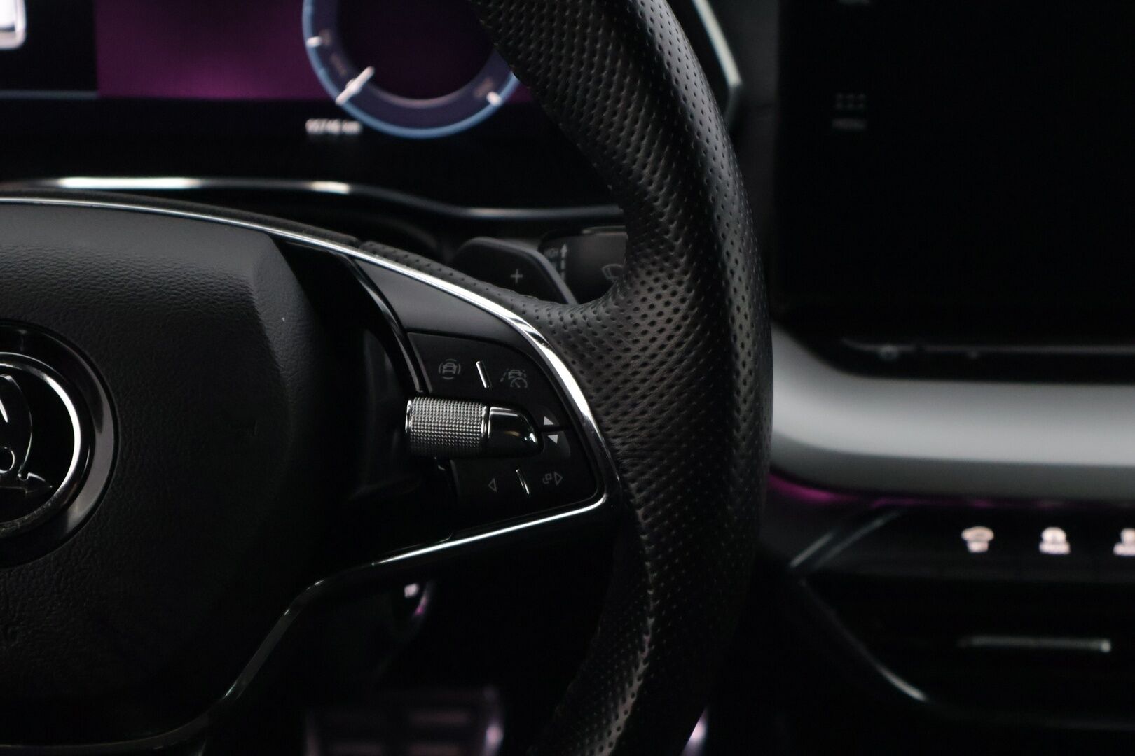 Skoda Octavia 2021 Combi 1,5 TSI G-TEC Style DSG Autom. * / Webasto / Koukku / Side-assist / Acc / Pkamera / - Edullista ajoa kaasulla! Juuri katsastettu & huollettu siisti yksilö!