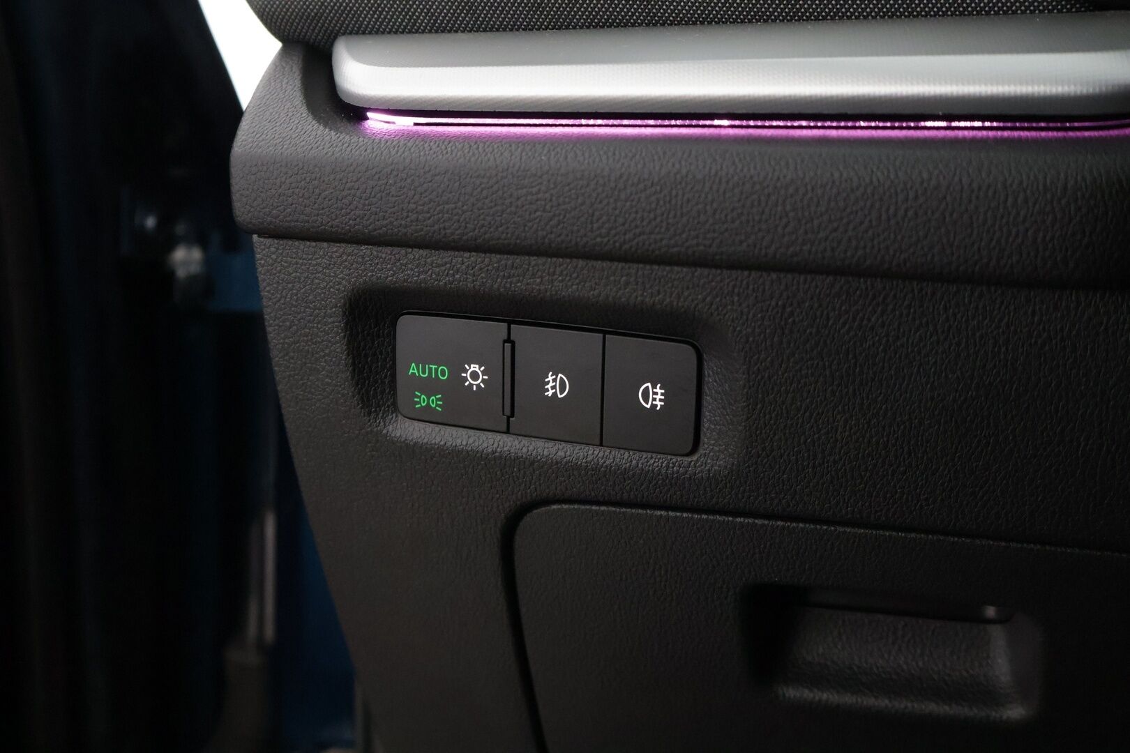 Skoda Octavia 2021 Combi 1,5 TSI G-TEC Style DSG Autom. * / Webasto / Koukku / Side-assist / Acc / Pkamera / - Edullista ajoa kaasulla! Juuri katsastettu & huollettu siisti yksilö!