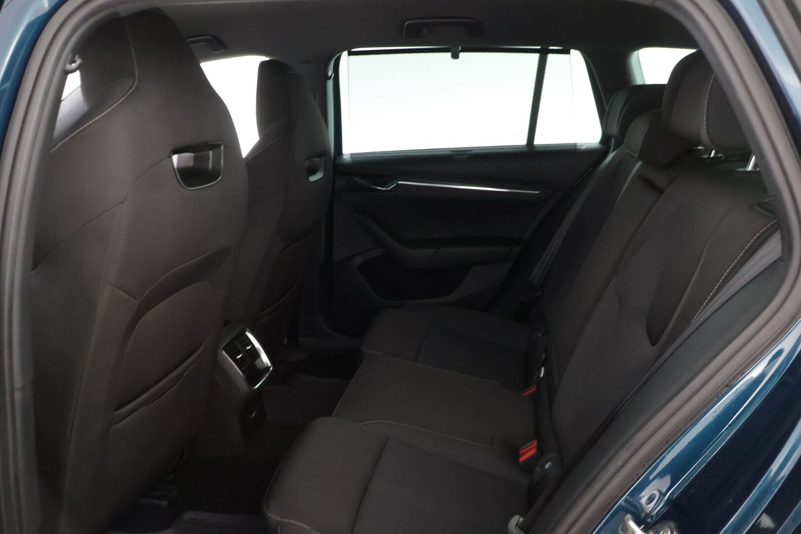 Skoda Octavia 2021 Combi 1,5 TSI G-TEC Style DSG Autom. * / Webasto / Koukku / Side-assist / Acc / Pkamera / - Edullista ajoa kaasulla! Juuri katsastettu & huollettu siisti yksilö!