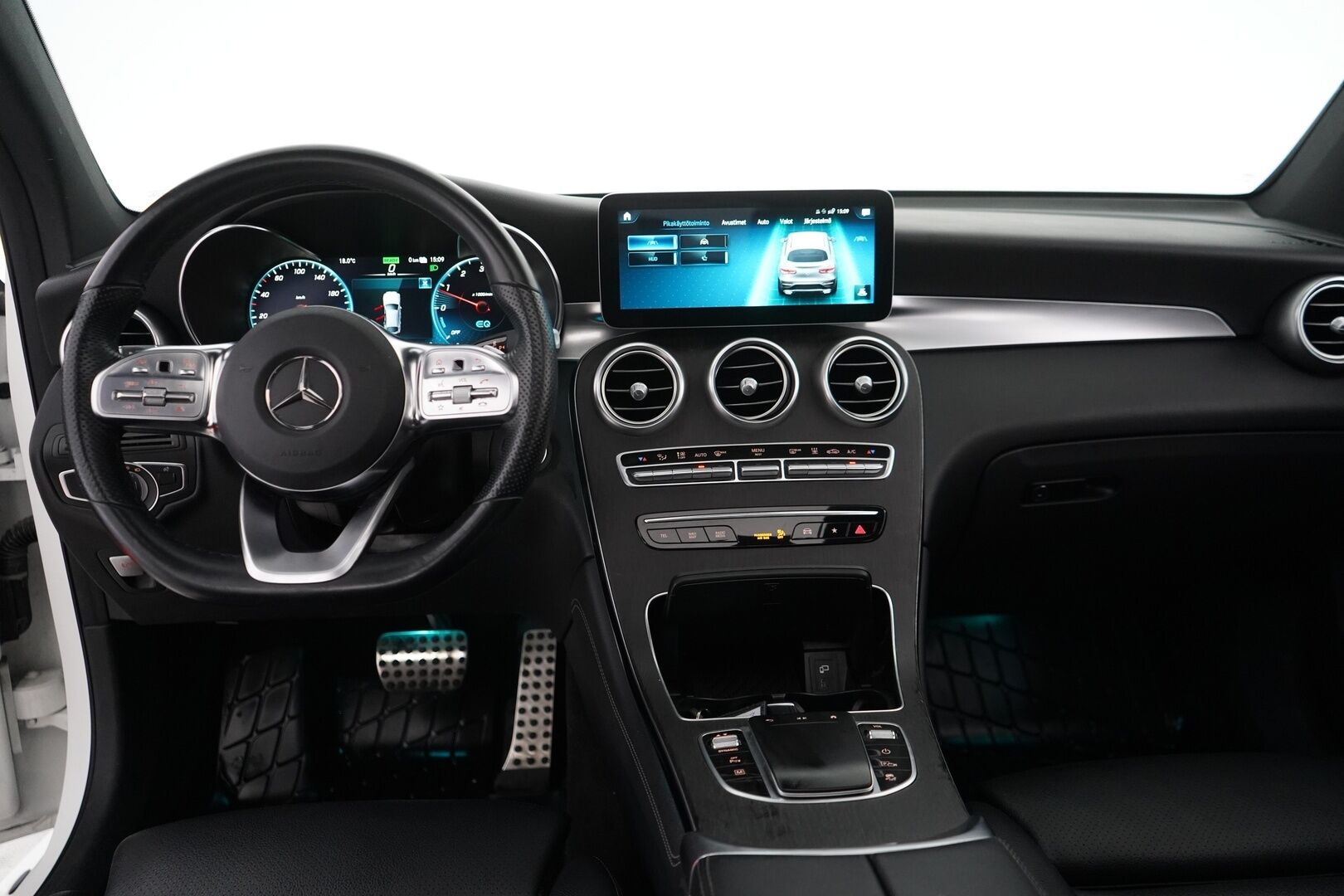 Mercedes-Benz GLC 2021 300 de 4MATIC A Business AMG Coupe EQ Power - DTR+ | 360° Kamera | HUD | Multibeam | MBUX Navigation Plus | Vetokoukku | Keyless | Ambient | AMG sisä- ja ulkopaketti | Kahdet Mersun vanteet | Puhdas Carvetical | Akku kuntotarkastettu